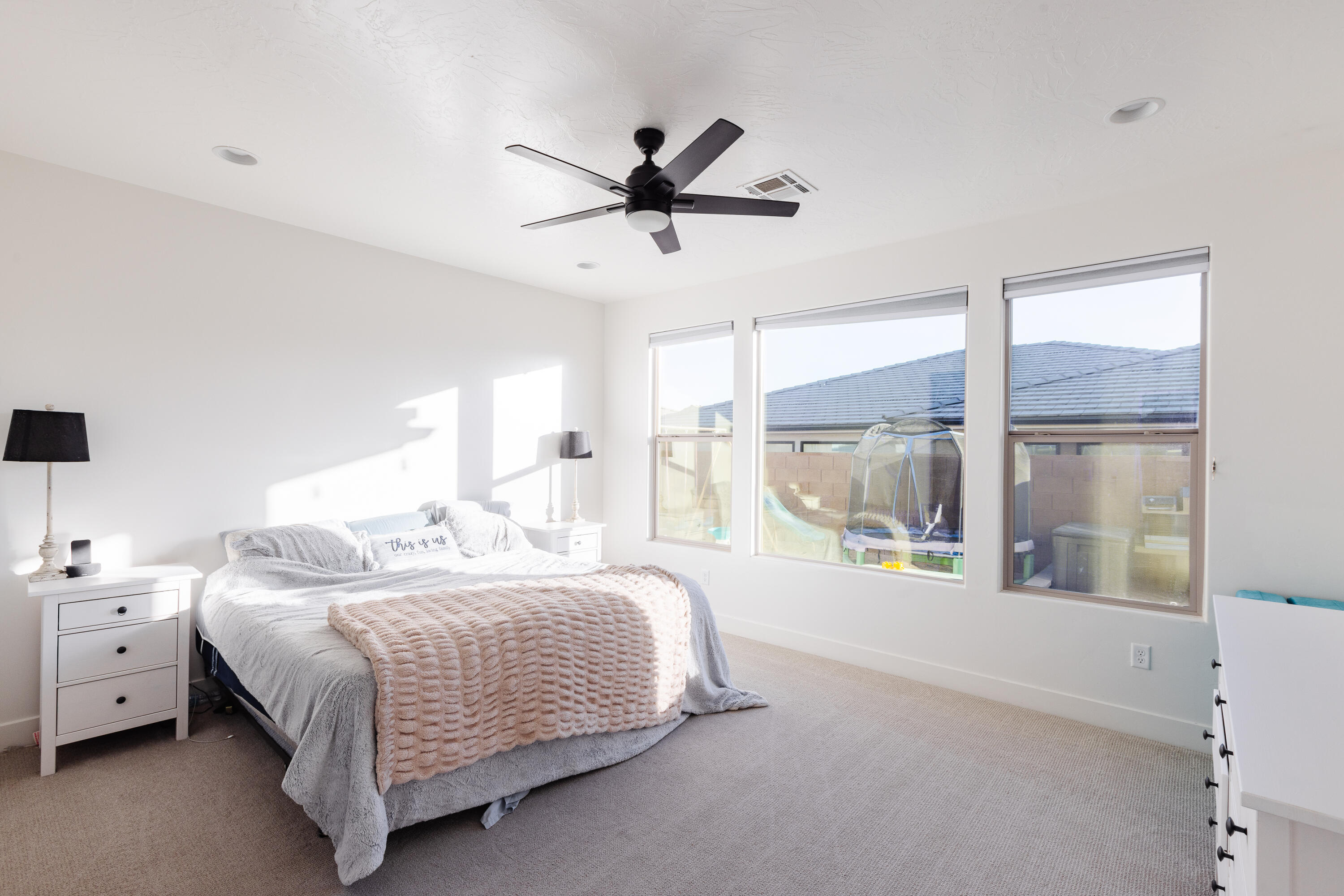 DESERT VISTA - Residential