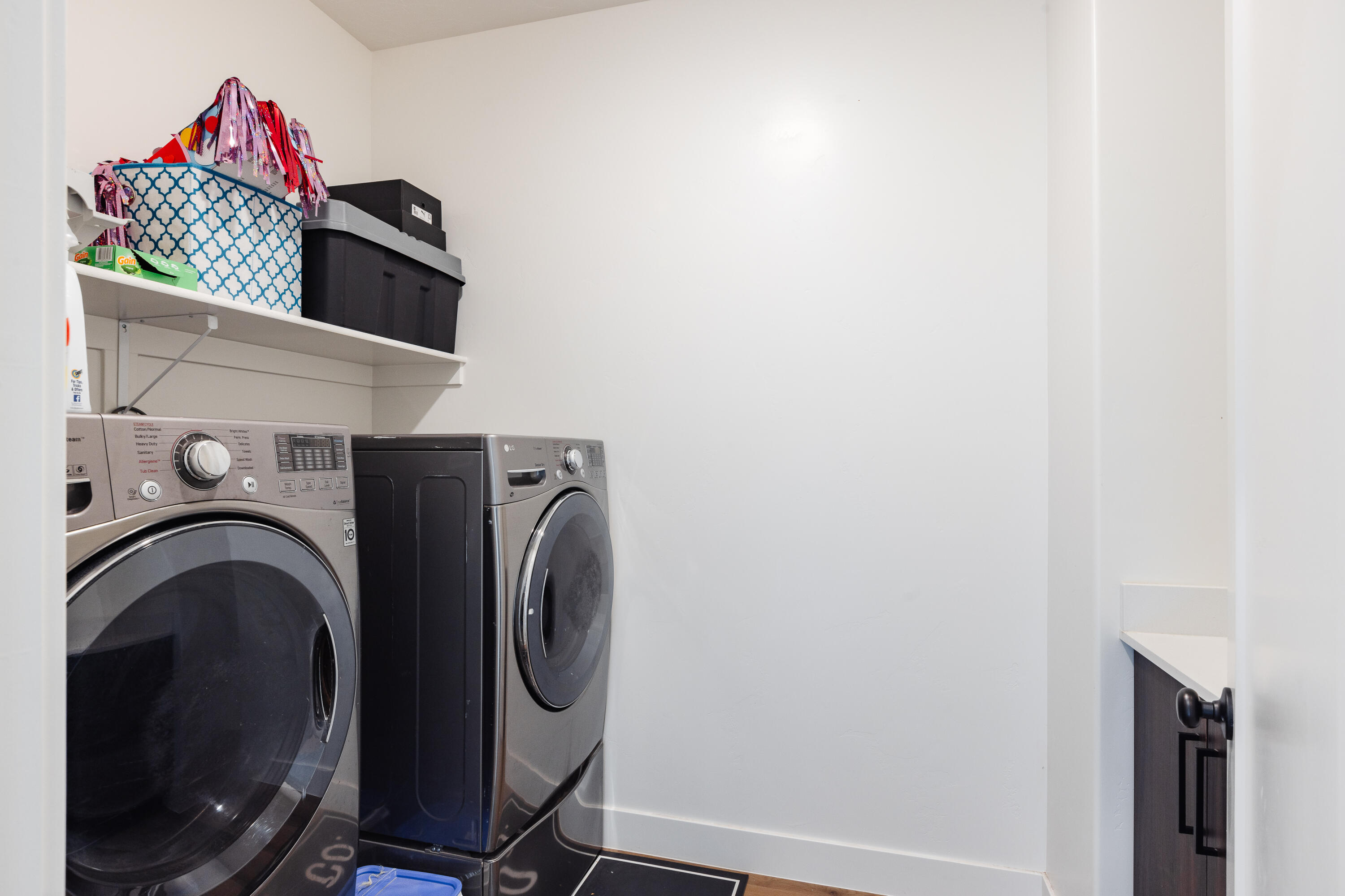 DESERT VISTA - Residential