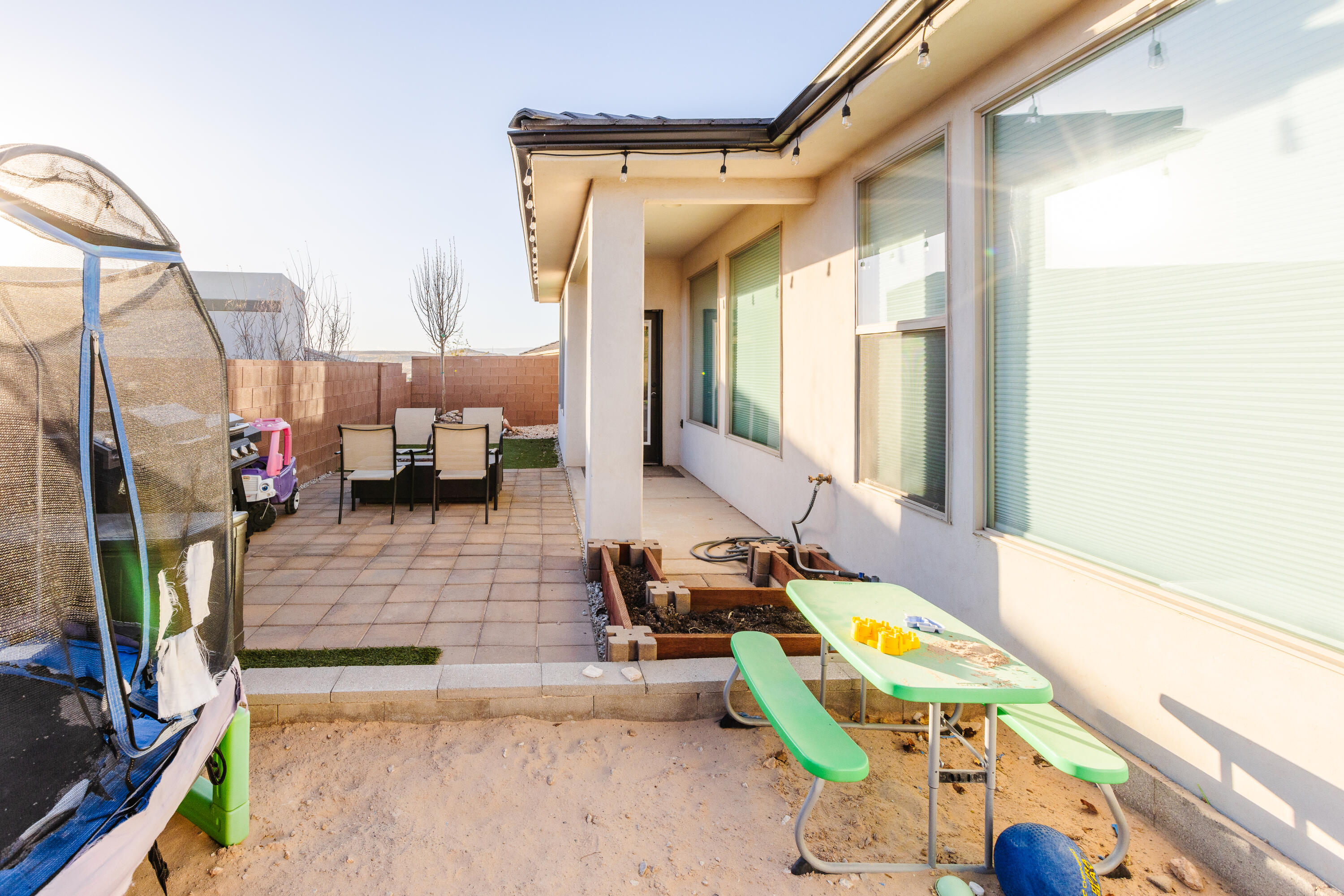 DESERT VISTA - Residential