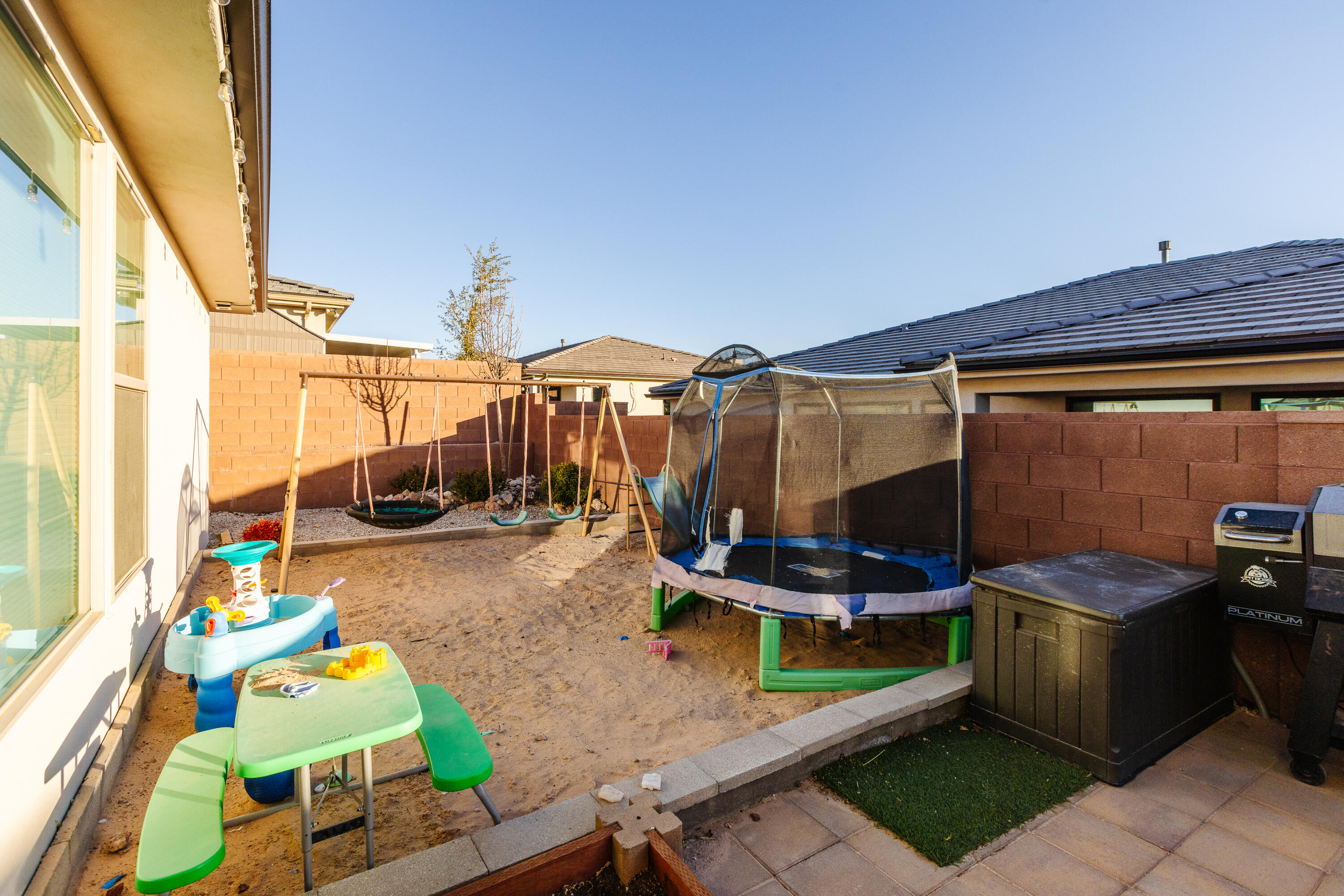 DESERT VISTA - Residential