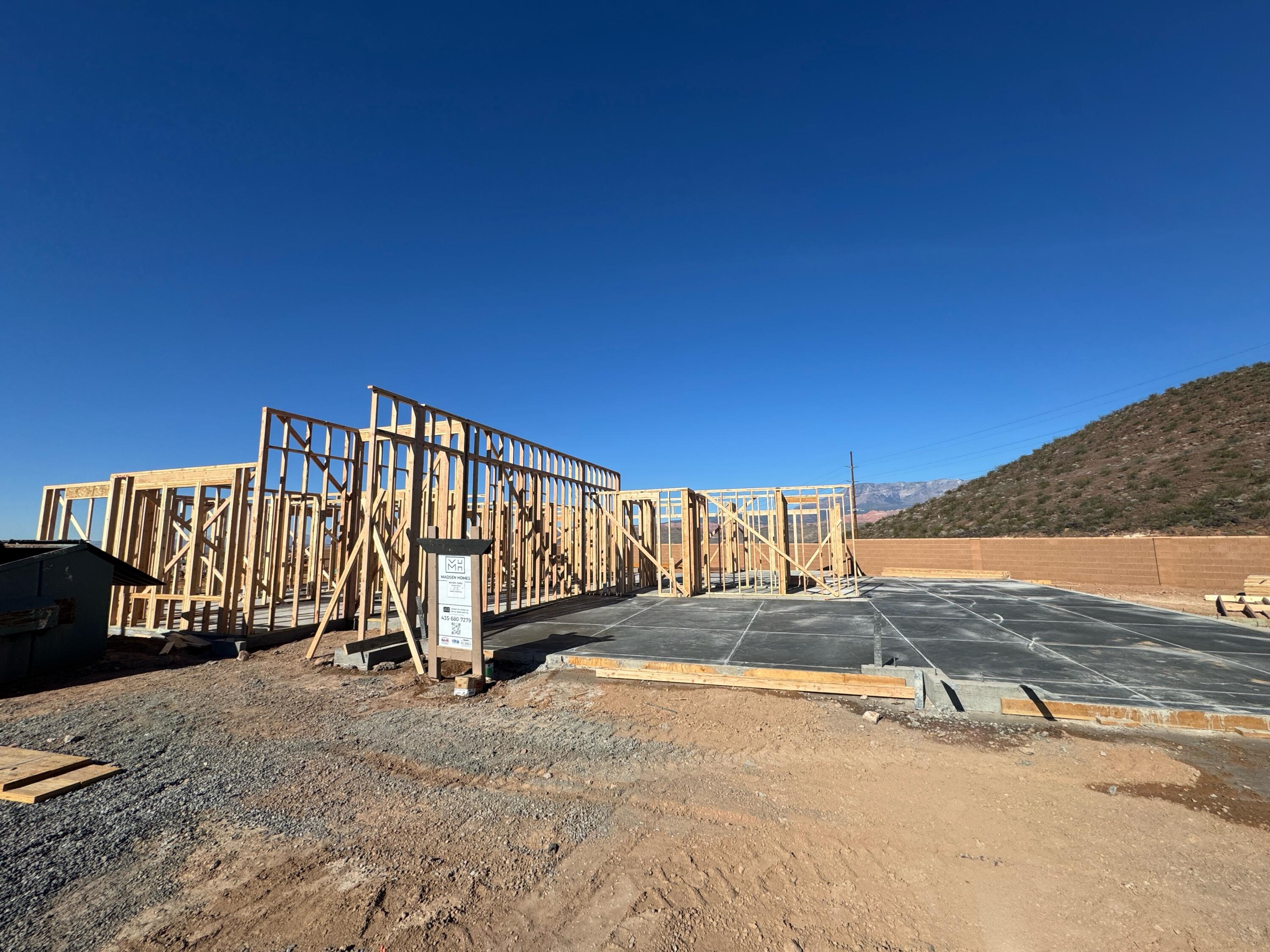 PAINTED SANDS - Residential