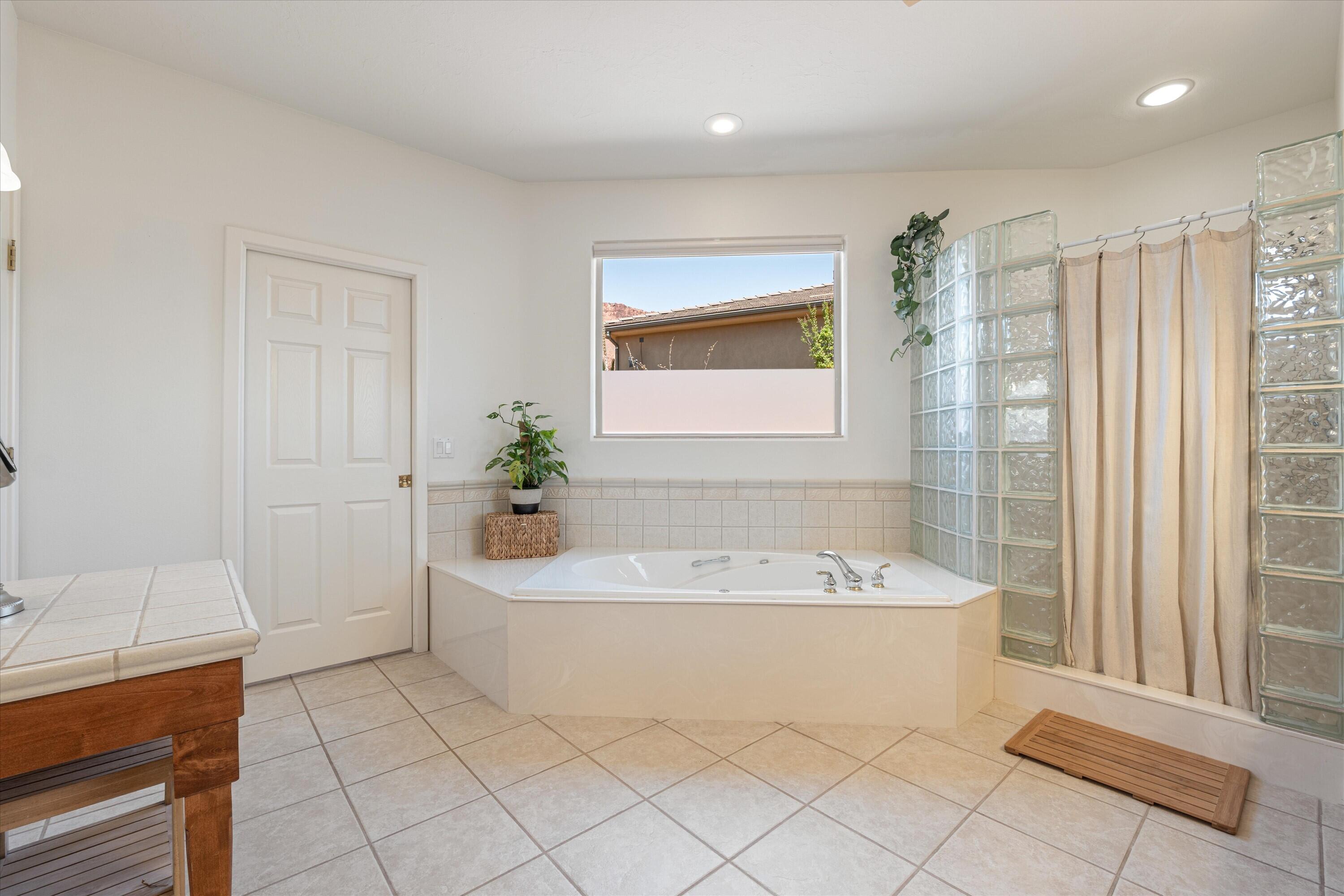 COPPER CANYON - Residential
