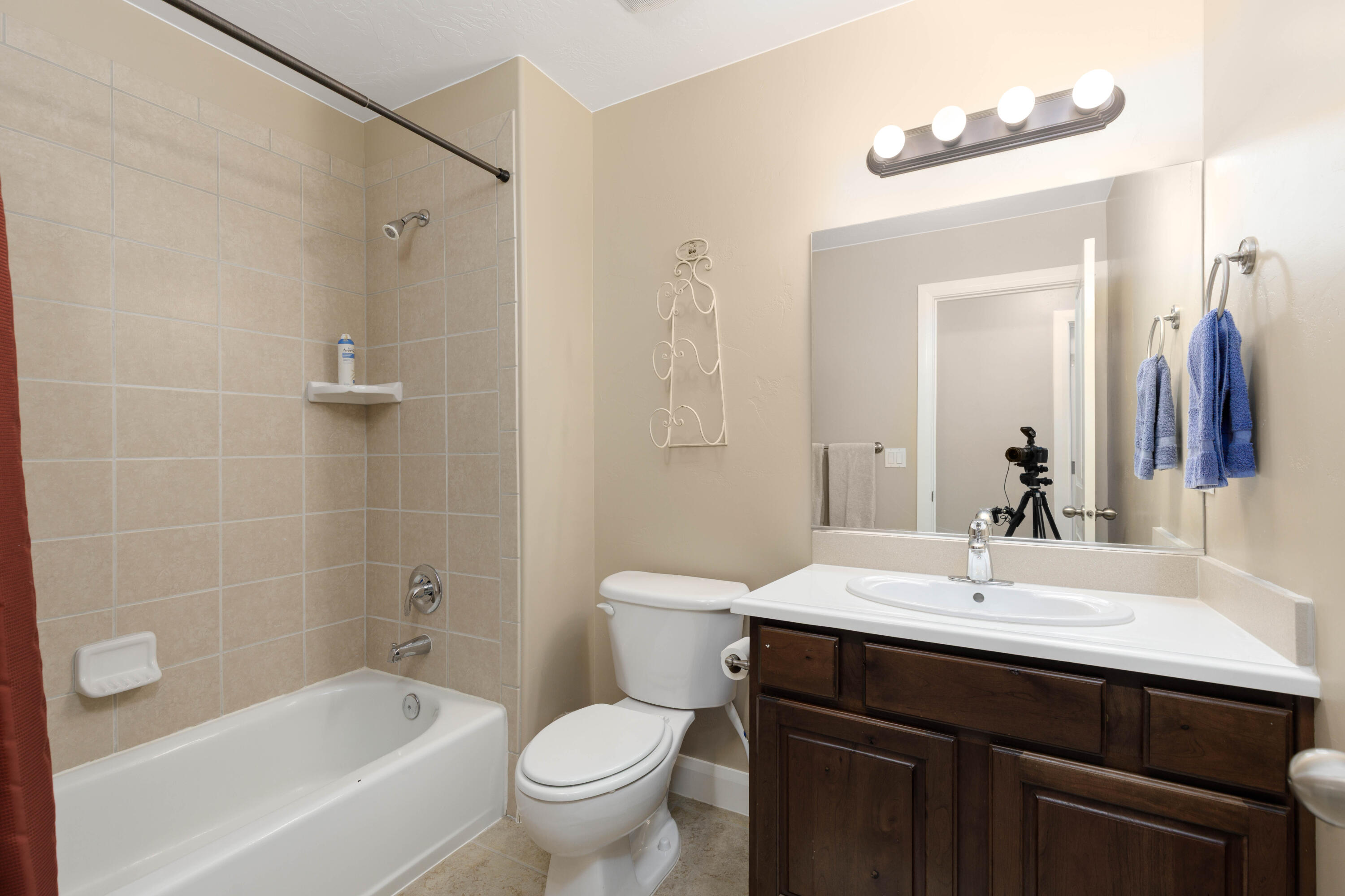 CASITAS AT HIDDEN VALLEY - Residential