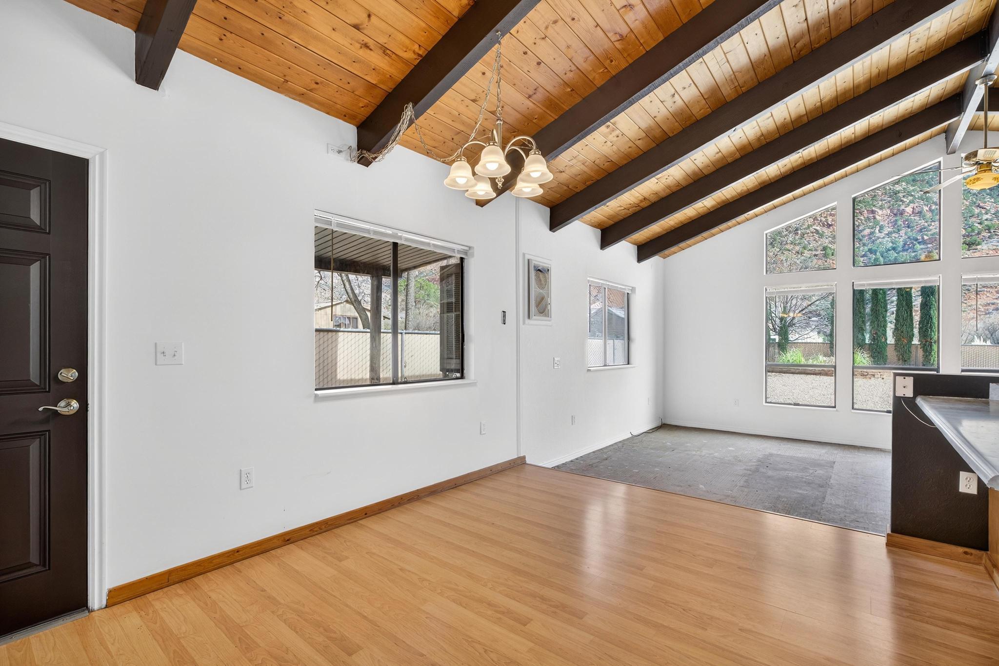 SPRINGDALE TOWNSITE - Residential