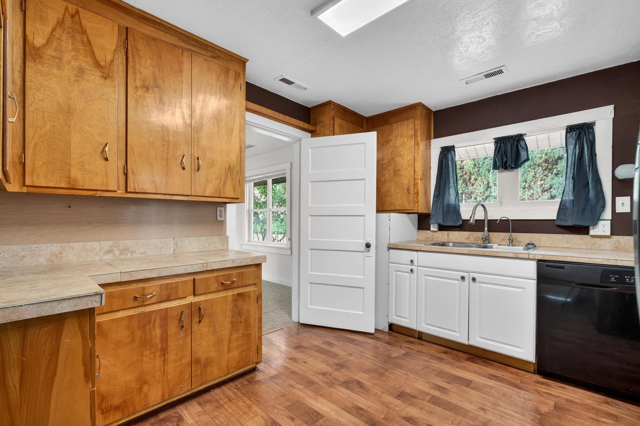 SPRINGDALE TOWNSITE - Residential