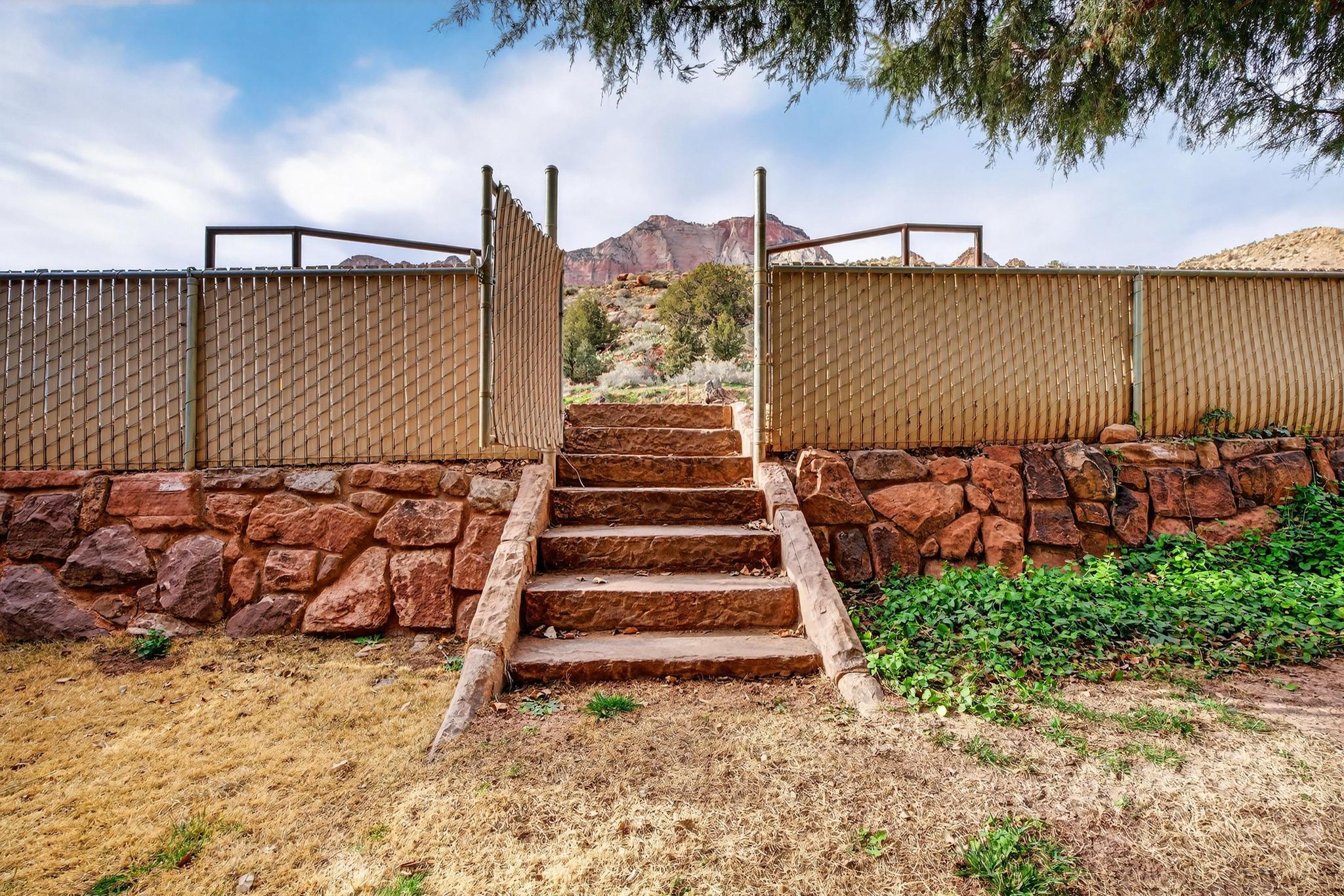 SPRINGDALE TOWNSITE - Residential