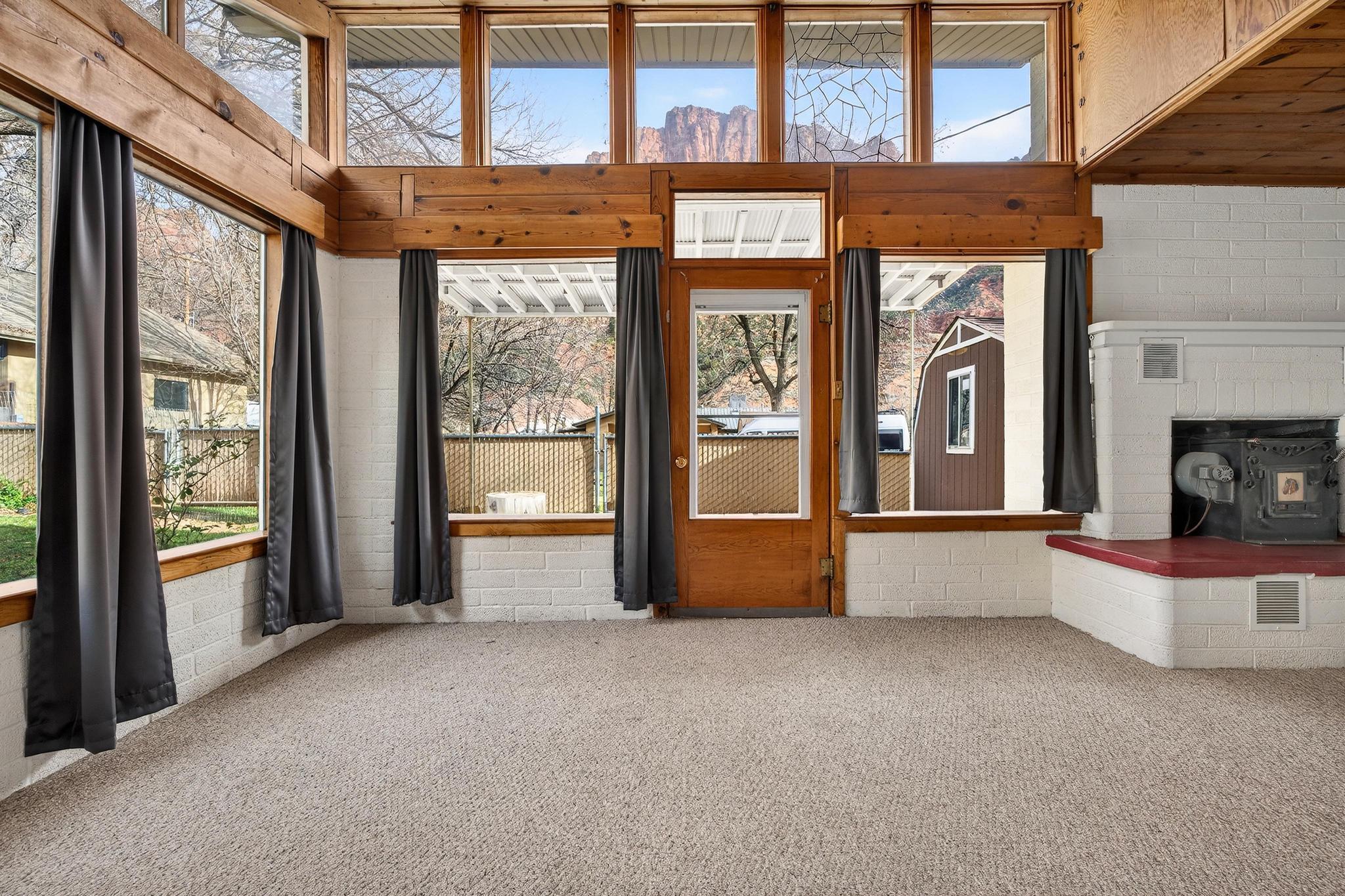 SPRINGDALE TOWNSITE - Residential