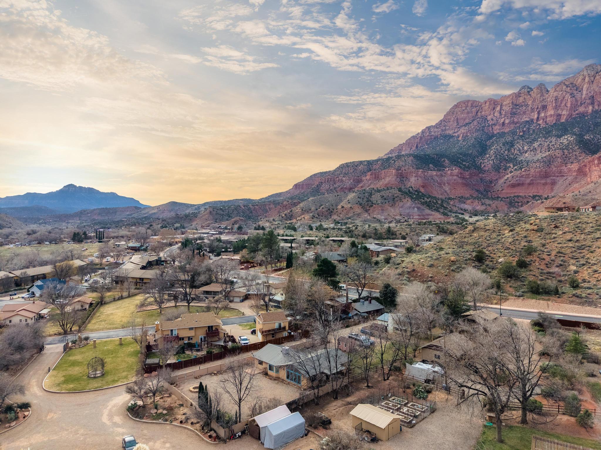 SPRINGDALE TOWNSITE - Residential