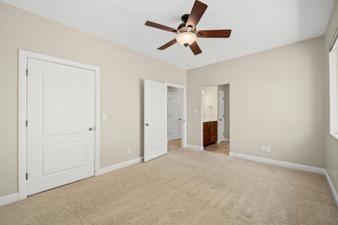 Tiny photo for 951 N Daybreak DR, Washington, UT 84780 (MLS # 26-276935)