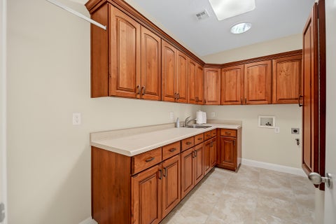 Tiny photo for 951 N Daybreak DR, Washington, UT 84780 (MLS # 26-276935)