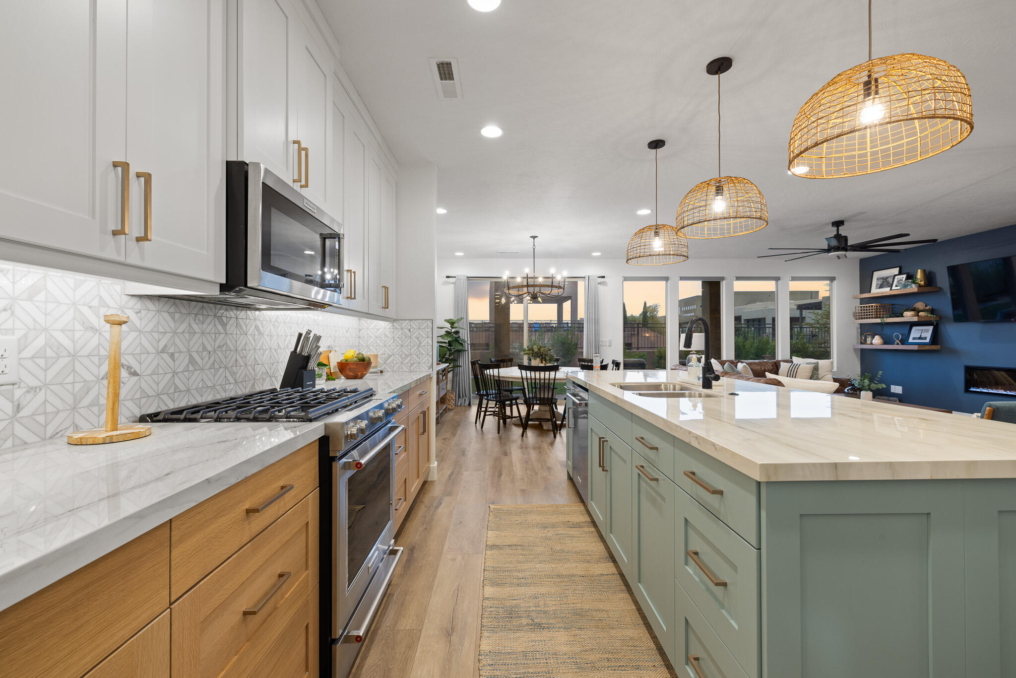 10 DIAGONAL CONDOS - Residential