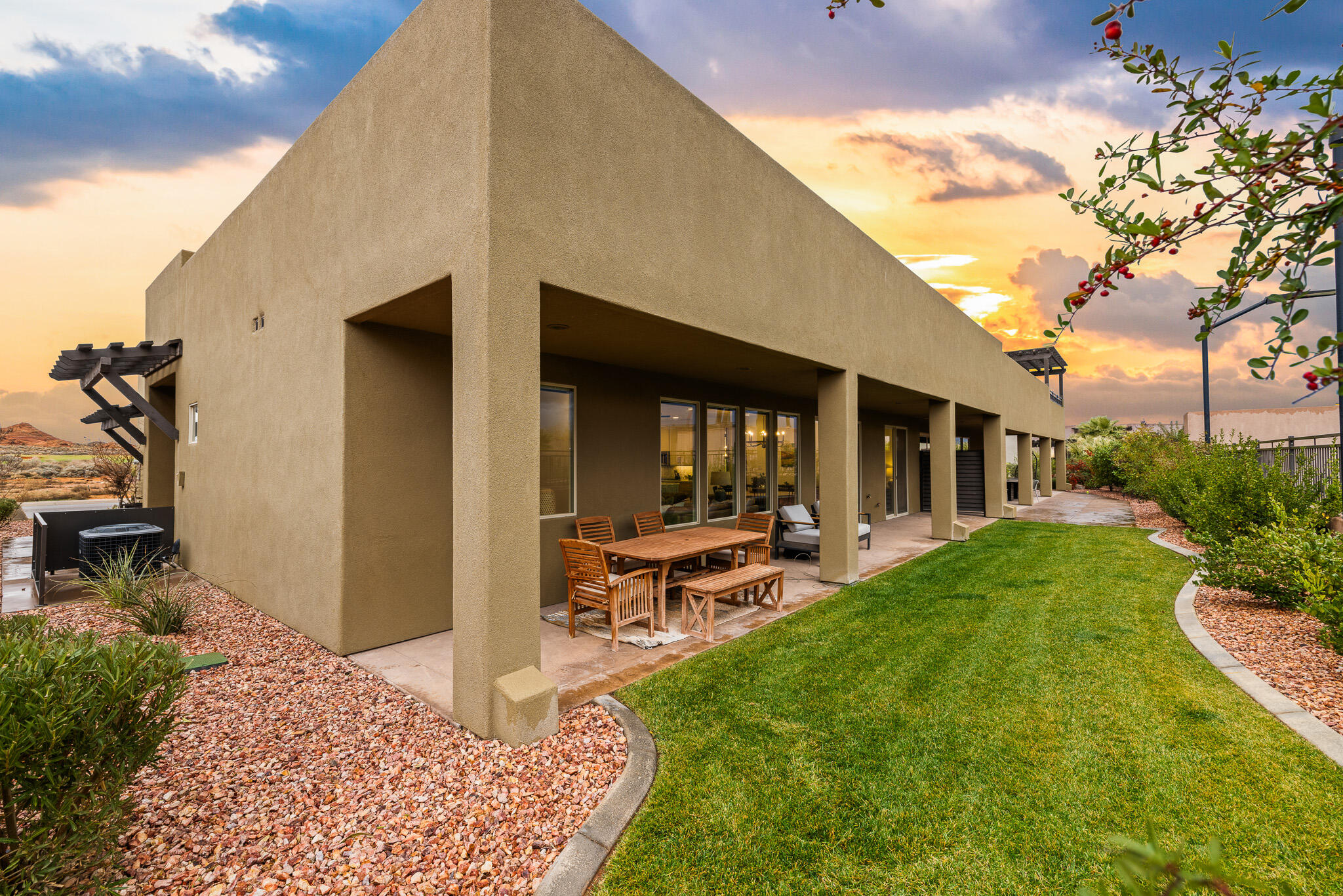 10 DIAGONAL CONDOS - Residential