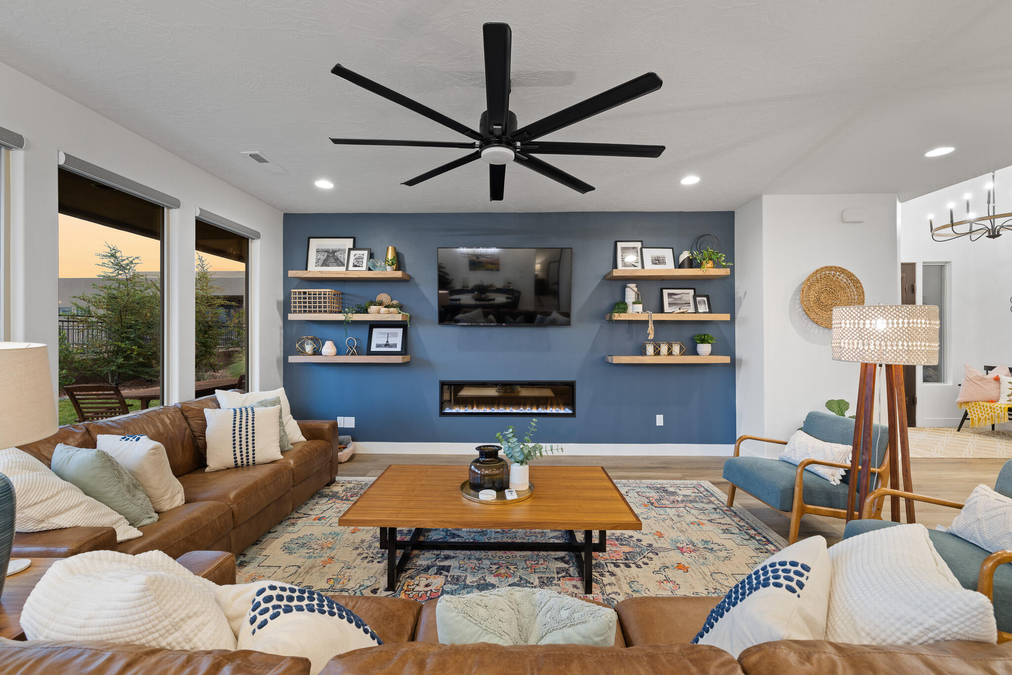 10 DIAGONAL CONDOS - Residential