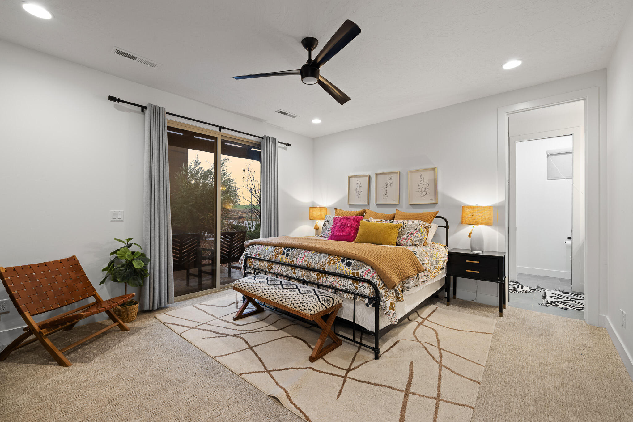 10 DIAGONAL CONDOS - Residential