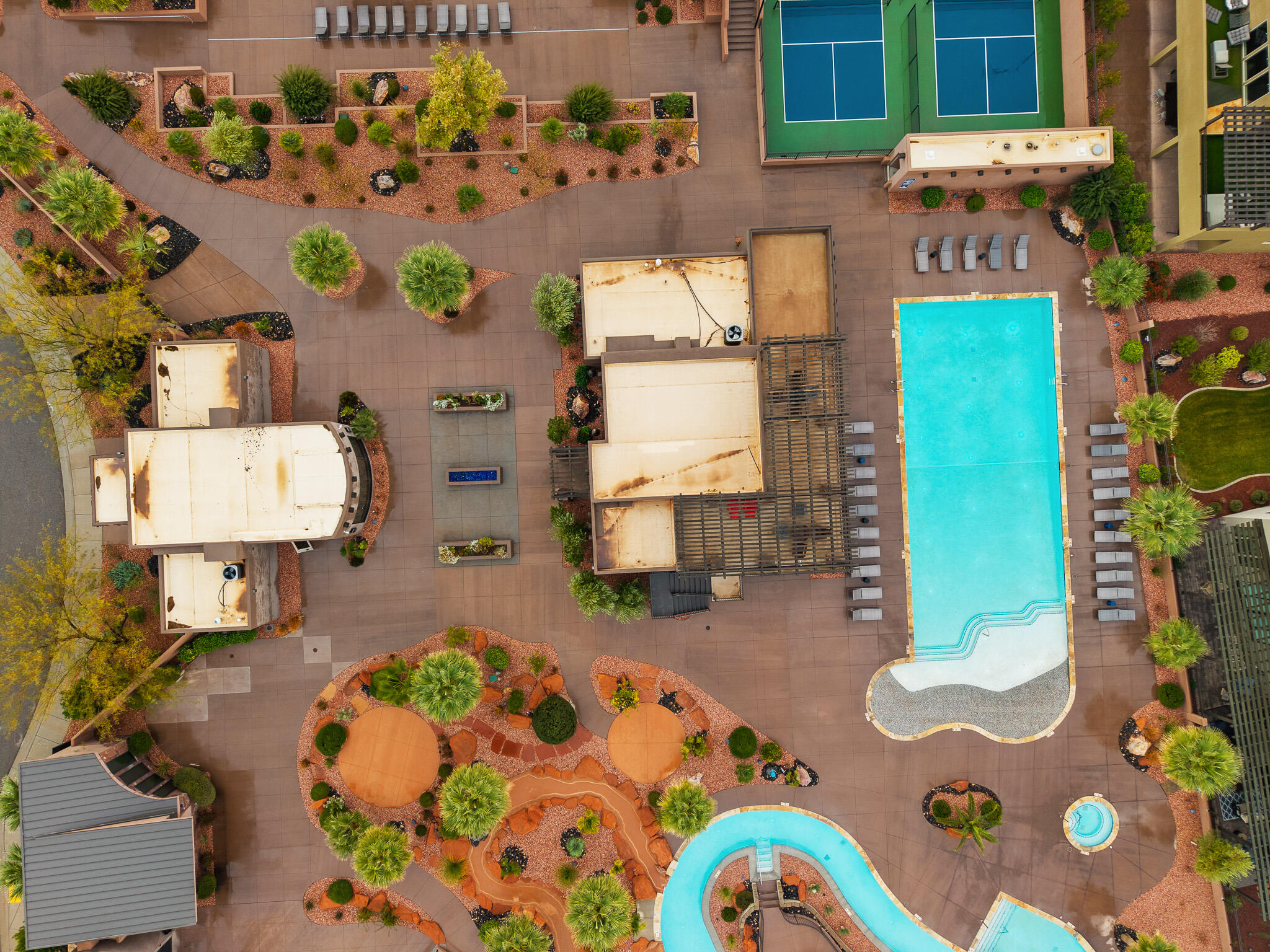 10 DIAGONAL CONDOS - Residential