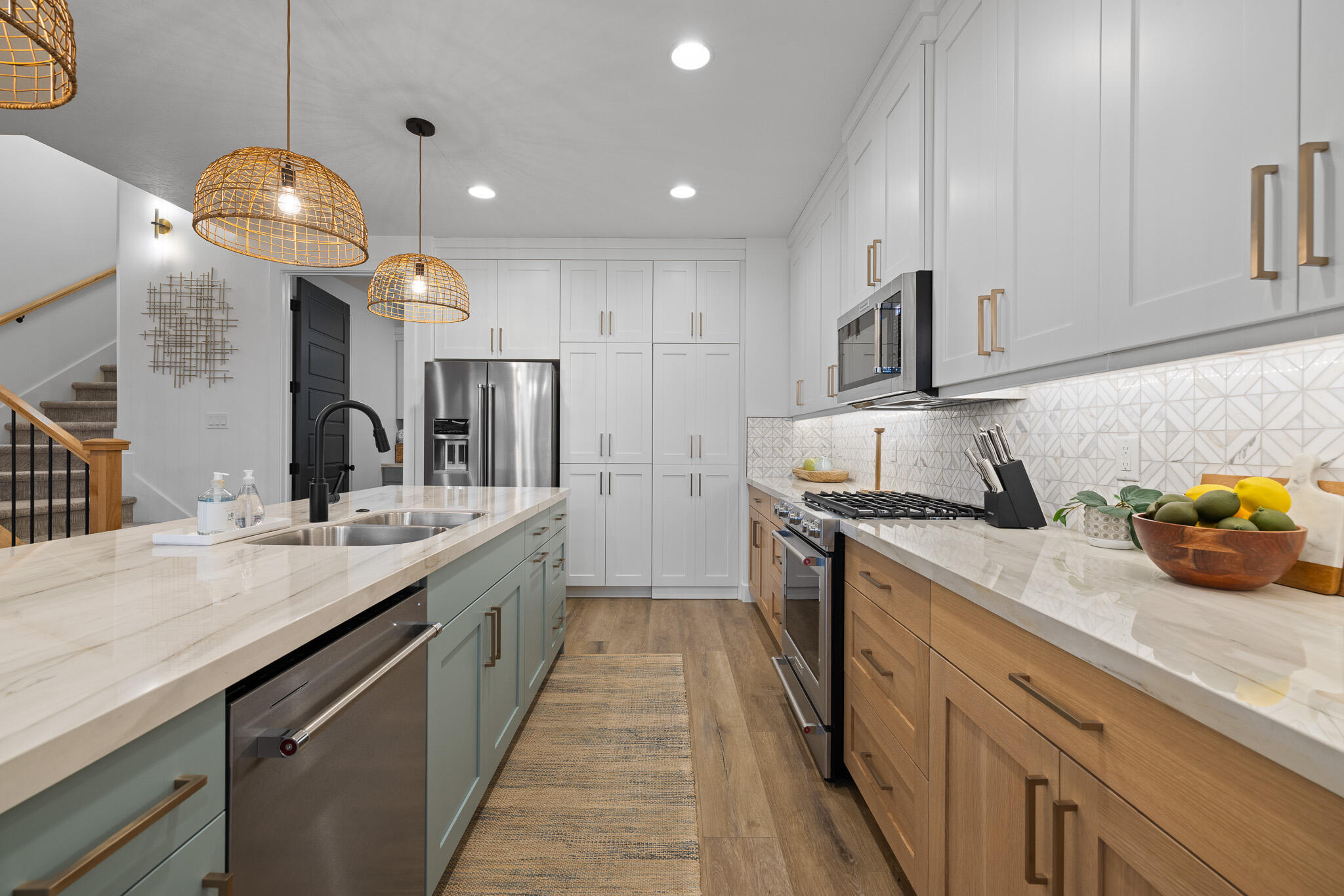 10 DIAGONAL CONDOS - Residential