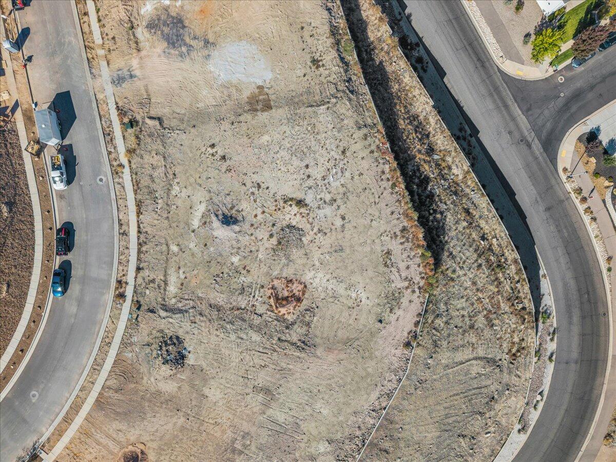 HILLS AT SANTA CLARA - Land