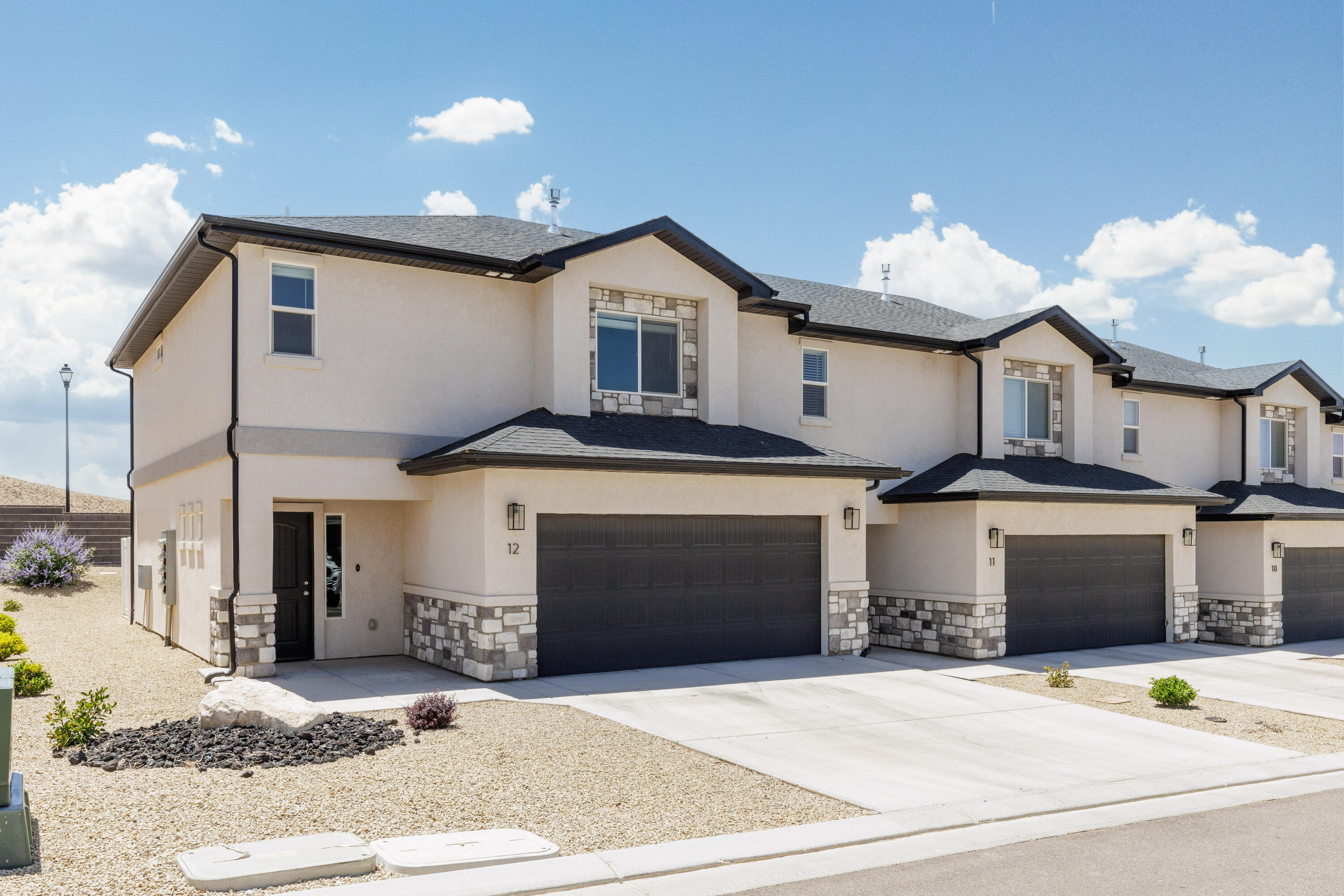 Photo 1 of 31 — 668 Fiddlers Cove DR 12, Cedar City, UT 84721