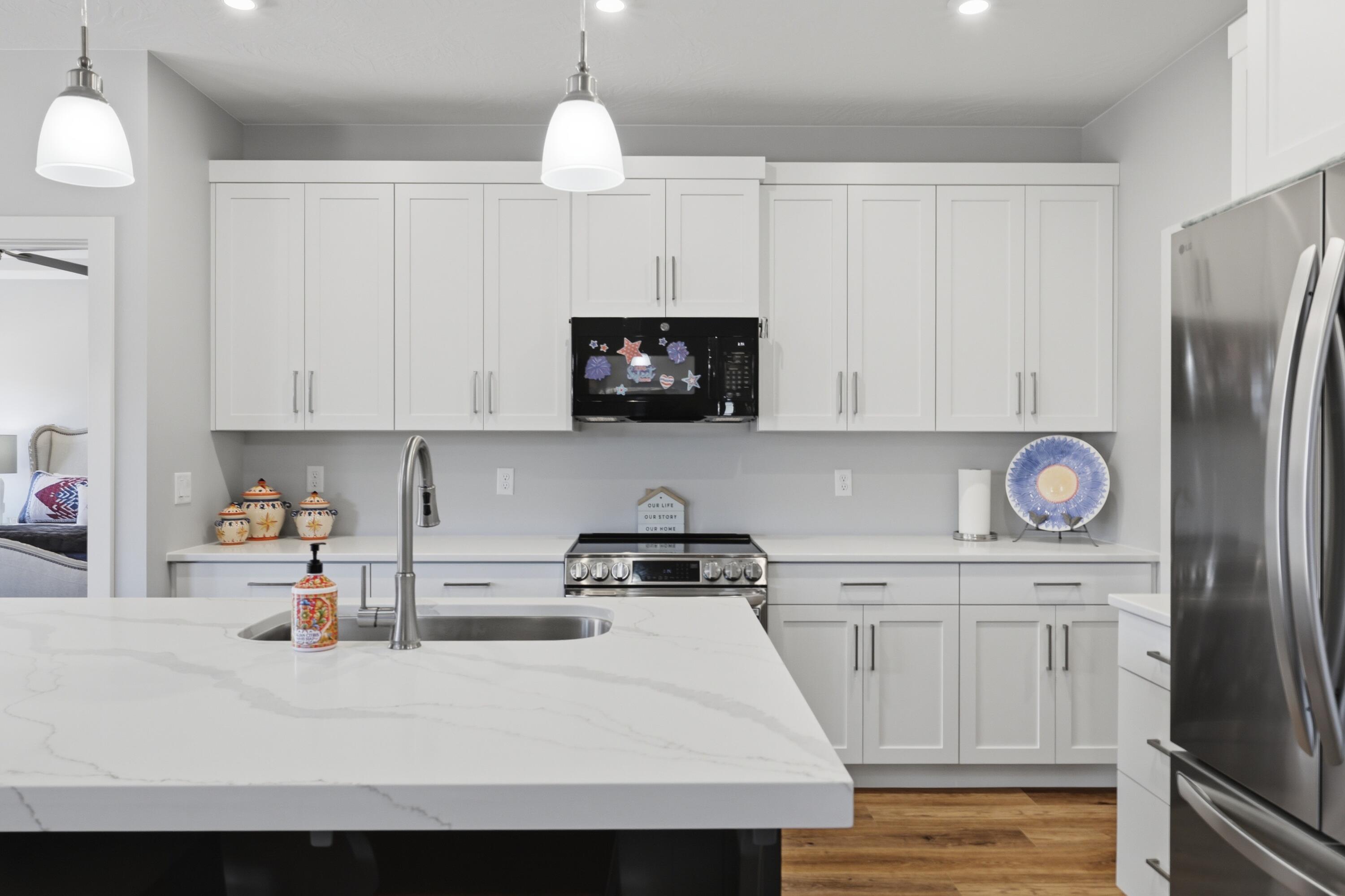 SEDERO AT DESERT SANDS - Residential