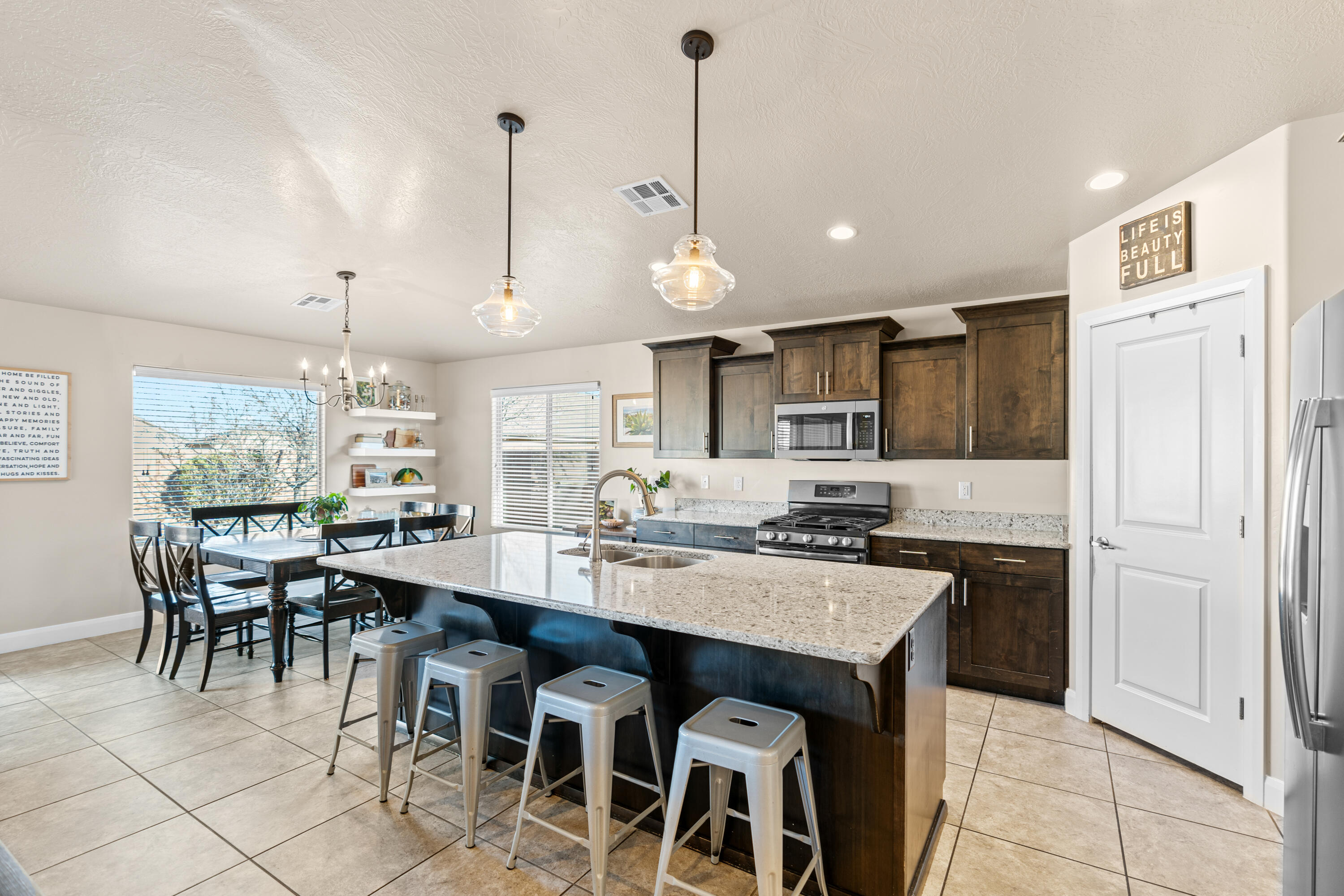 TUPELO ESTATES - Residential