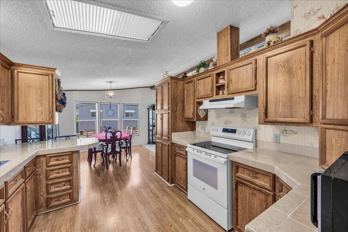 PARADISE PARK - Residential