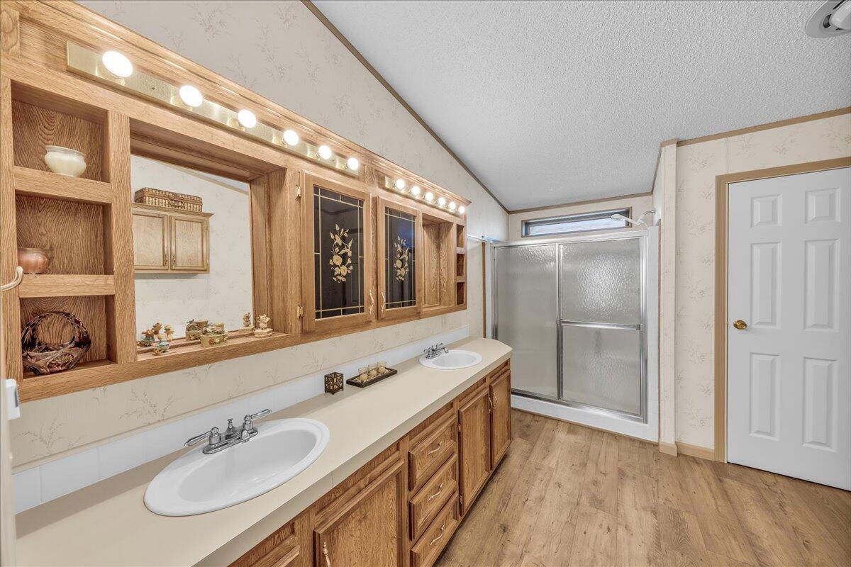 PARADISE PARK - Residential