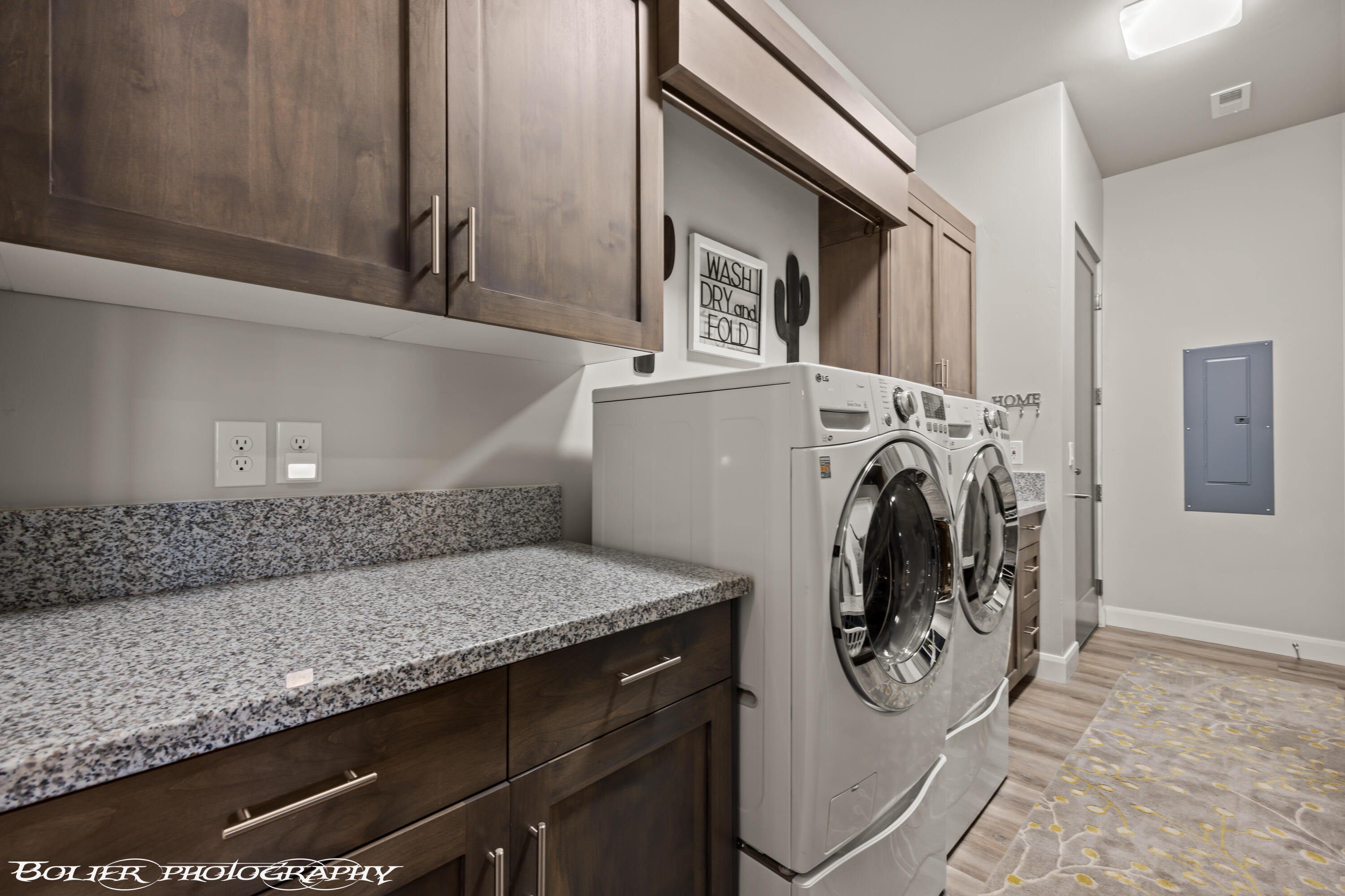 SOUTHGATE VIEWS - Residential