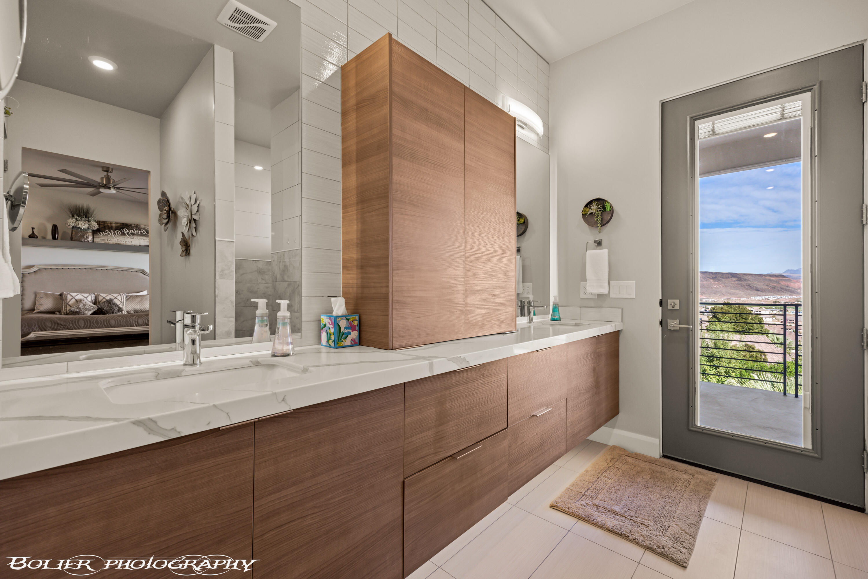 SOUTHGATE VIEWS - Residential