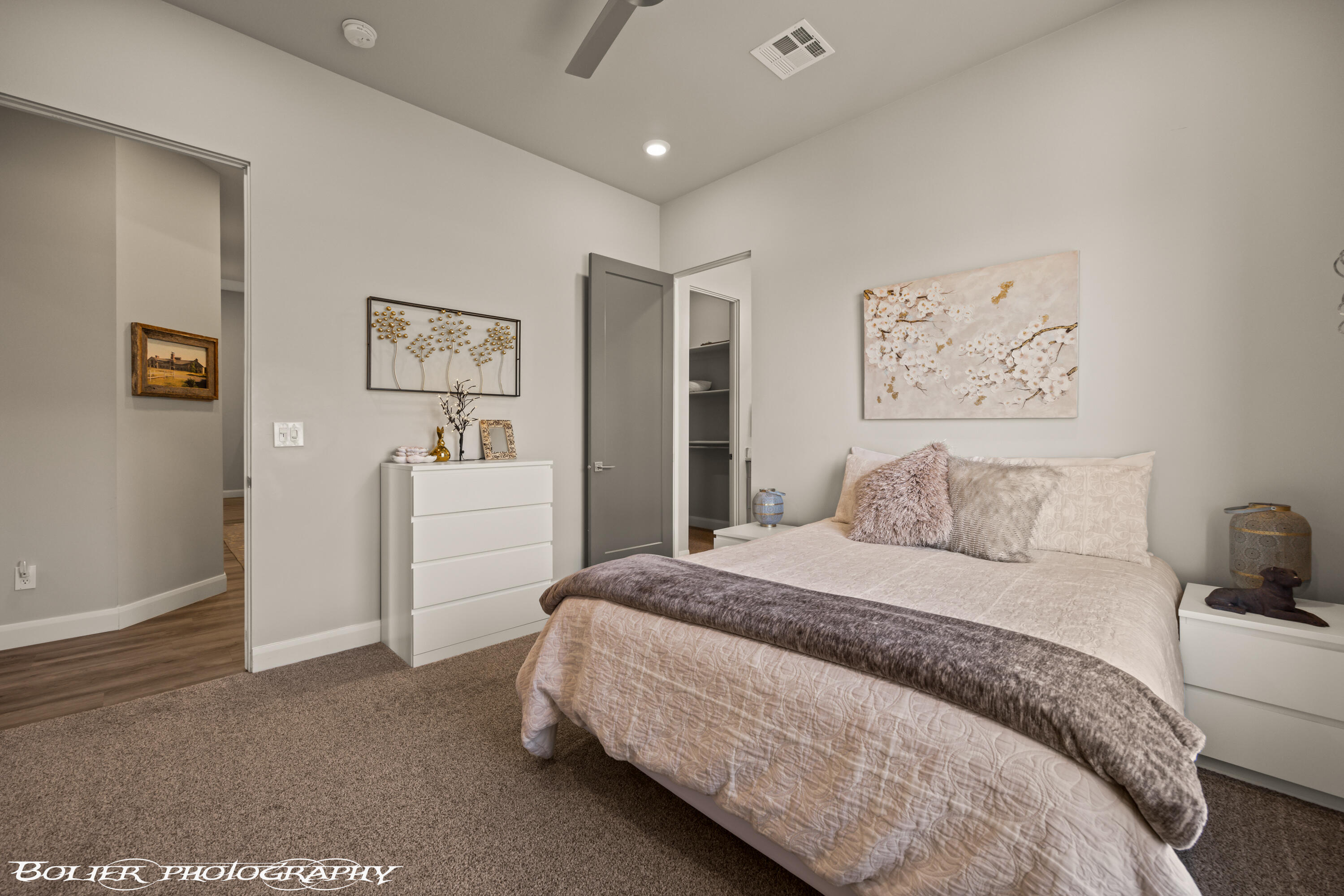 SOUTHGATE VIEWS - Residential