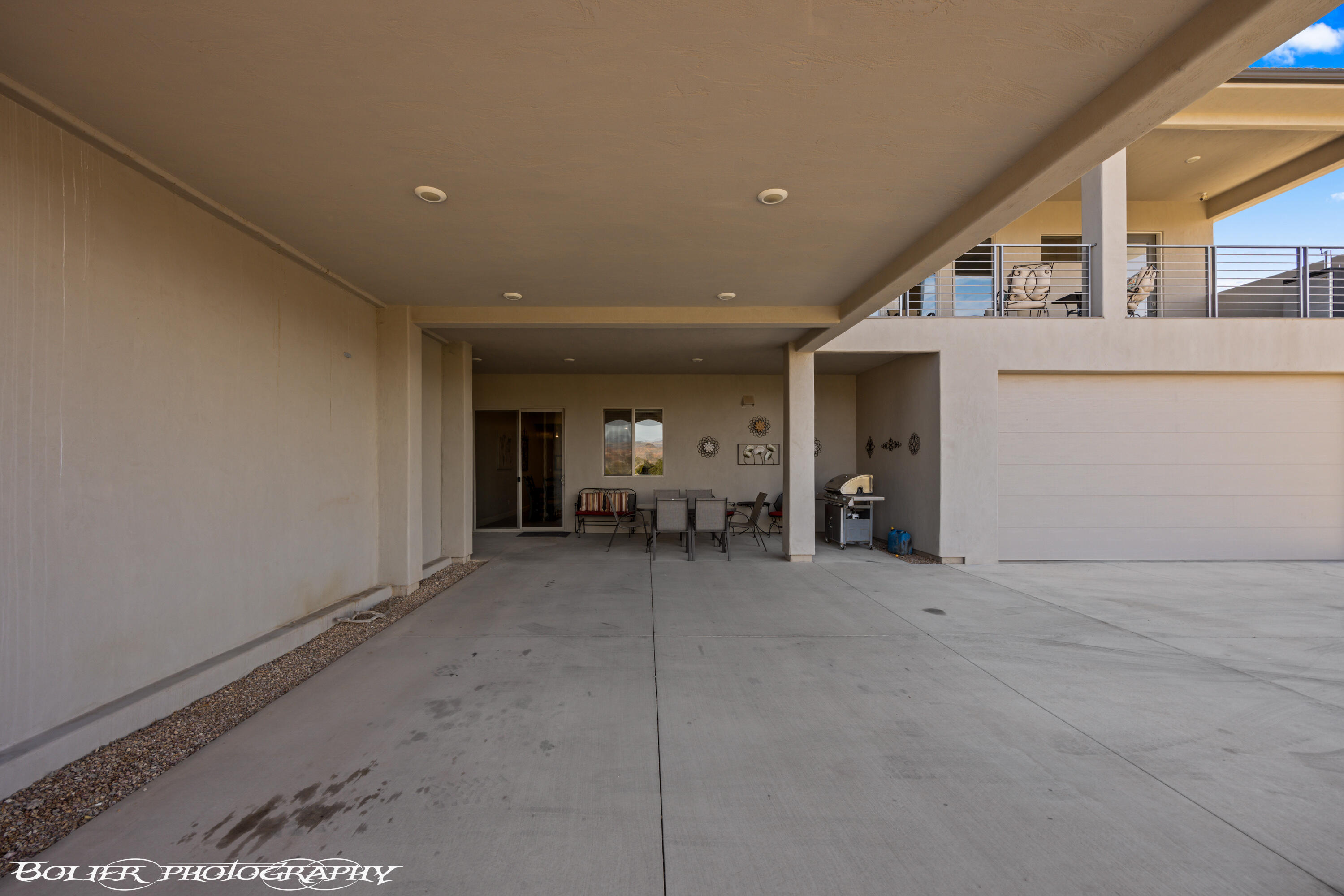 SOUTHGATE VIEWS - Residential