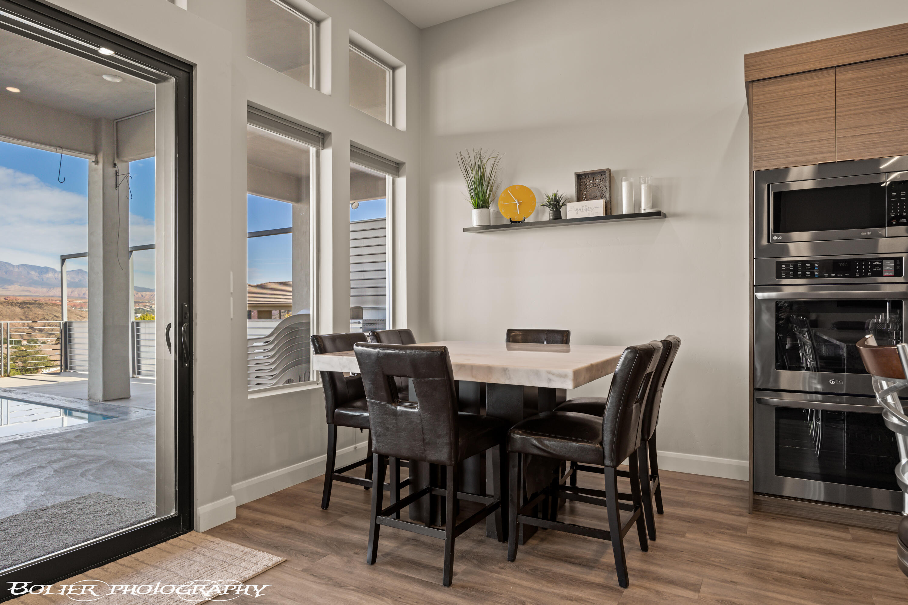 SOUTHGATE VIEWS - Residential