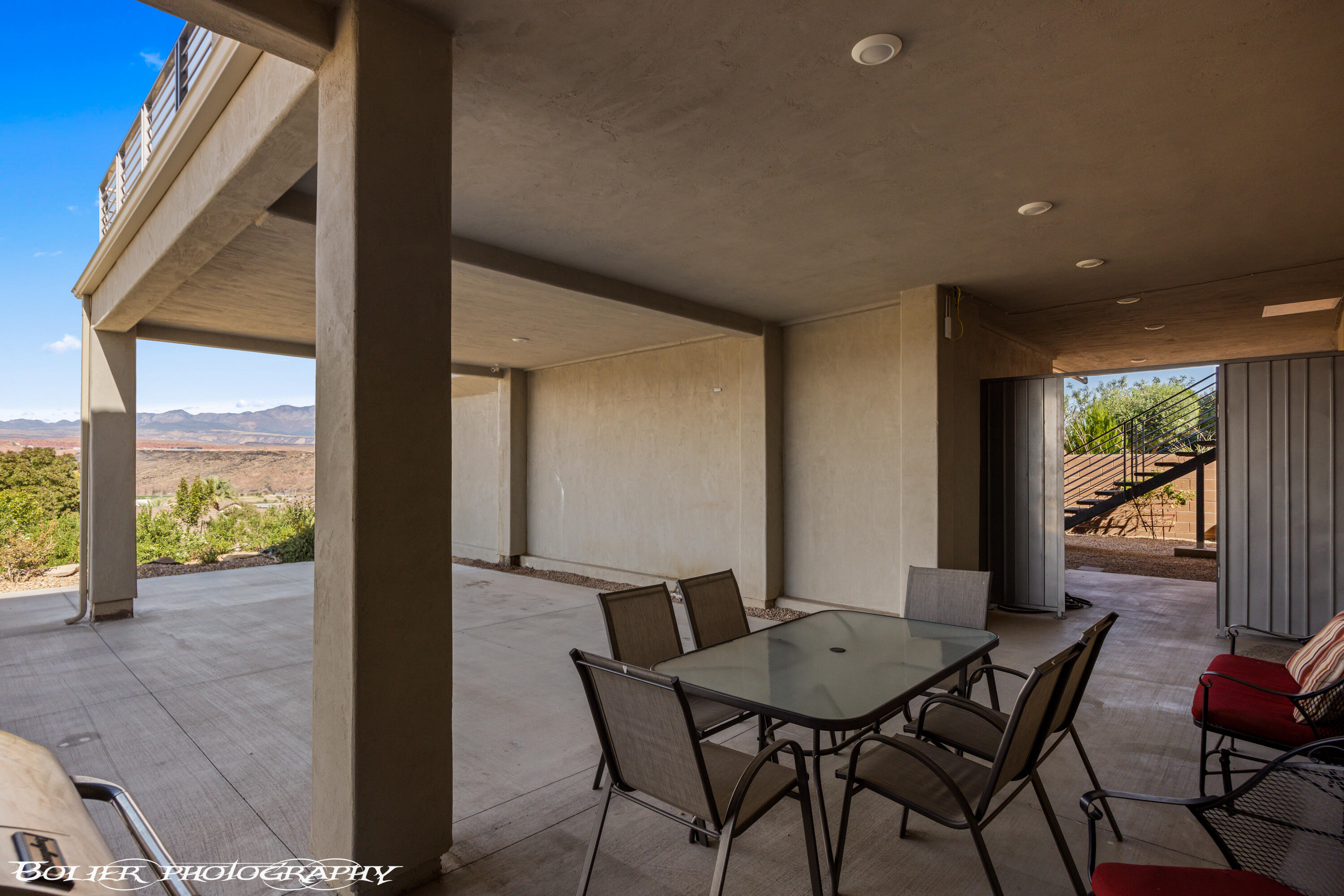 SOUTHGATE VIEWS - Residential