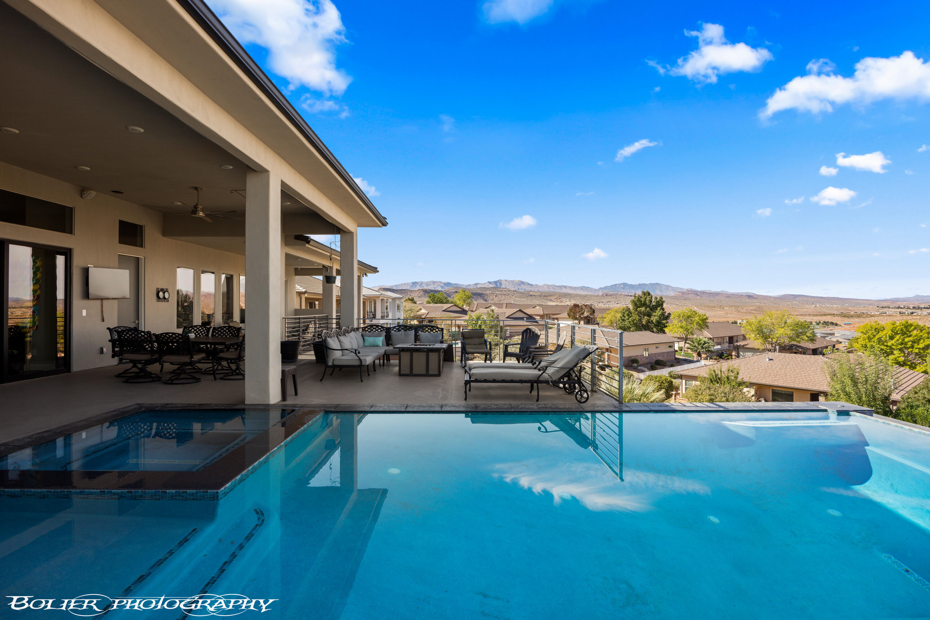 SOUTHGATE VIEWS - Residential