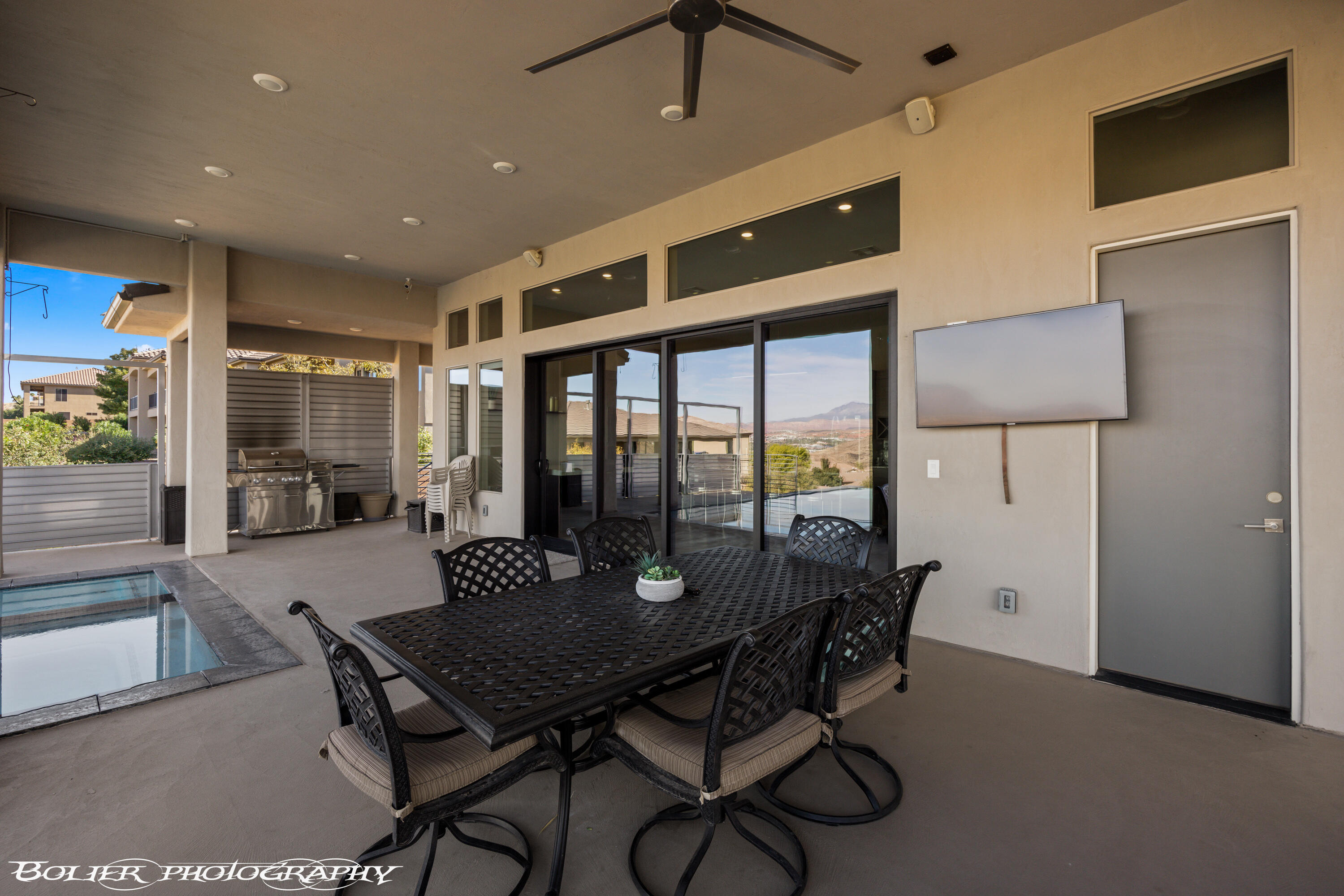 SOUTHGATE VIEWS - Residential