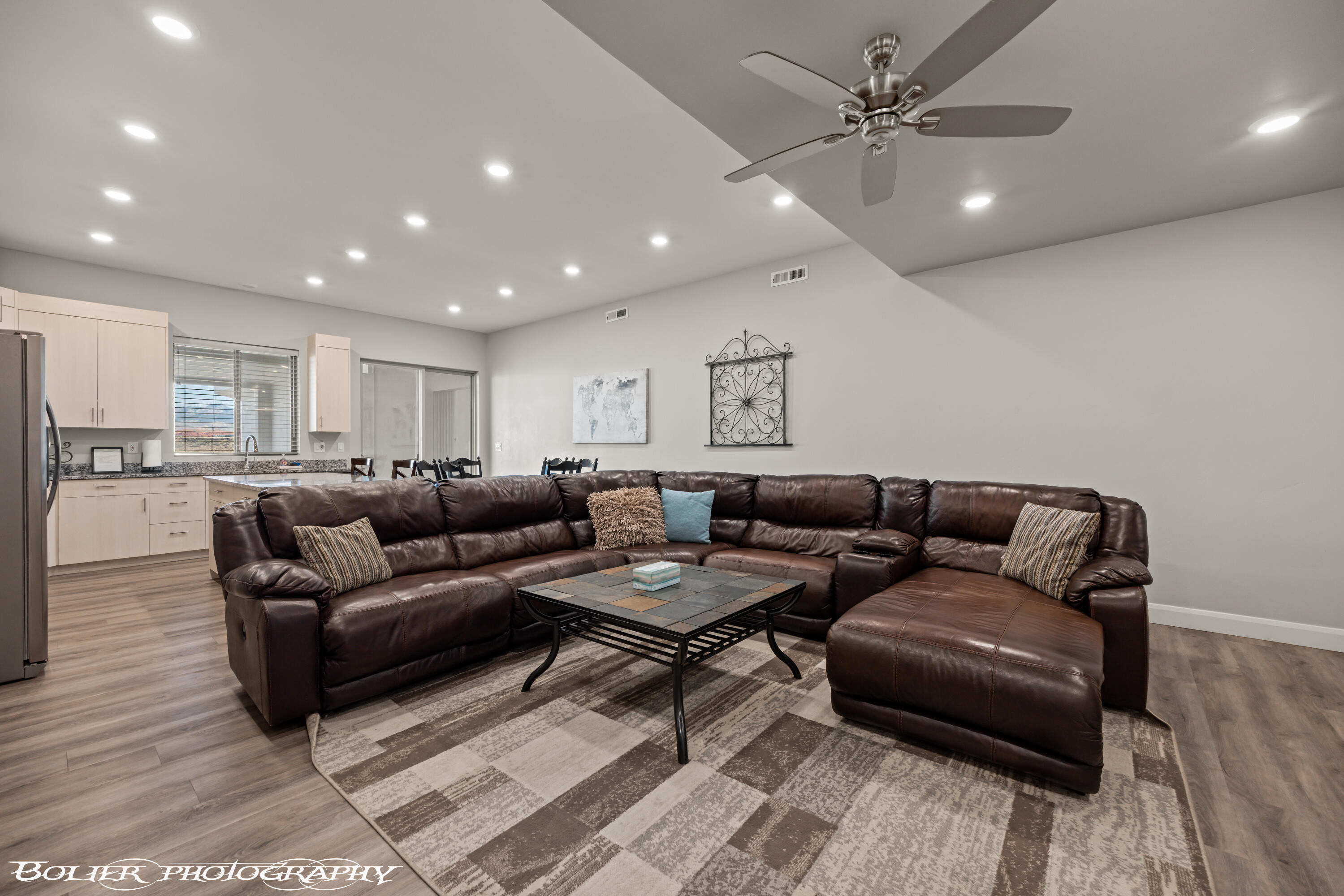 SOUTHGATE VIEWS - Residential