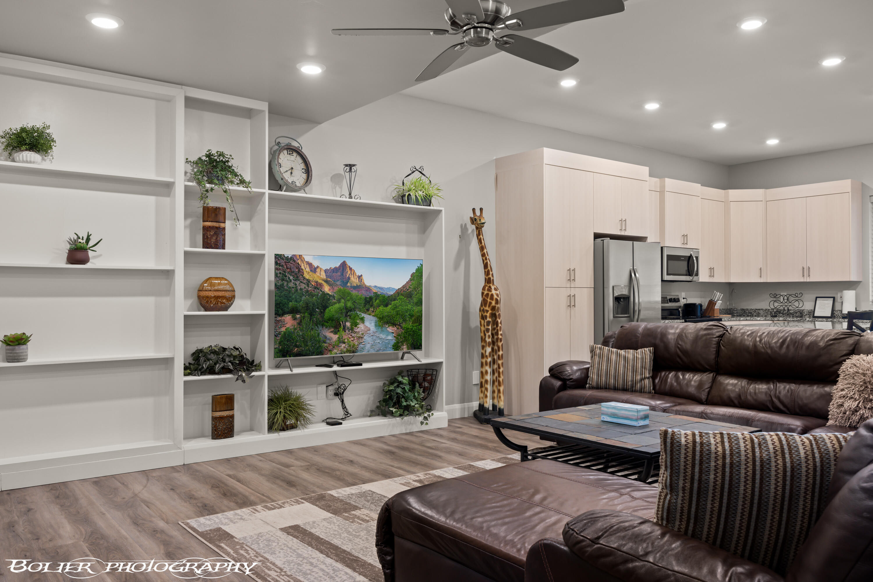 SOUTHGATE VIEWS - Residential