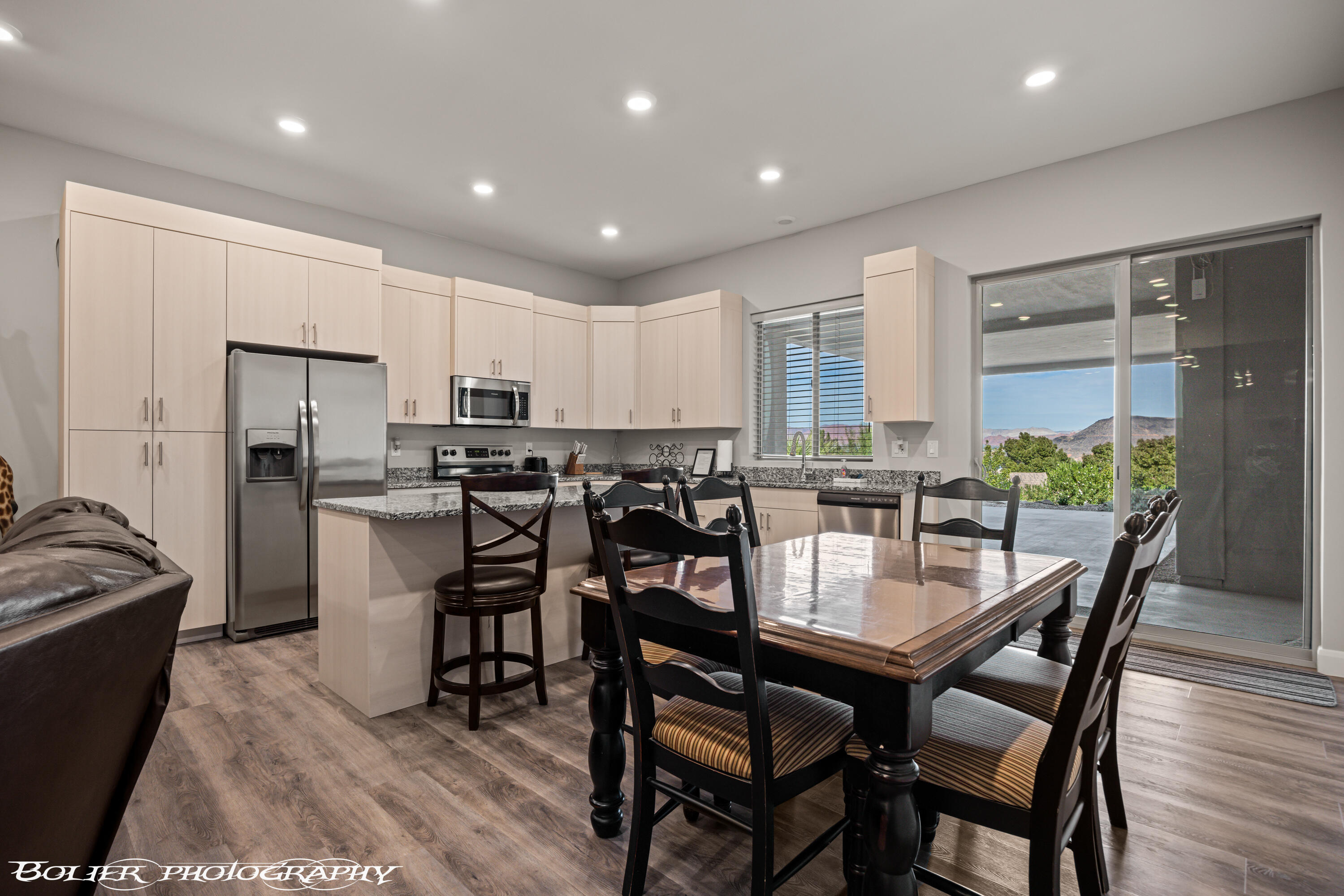 SOUTHGATE VIEWS - Residential