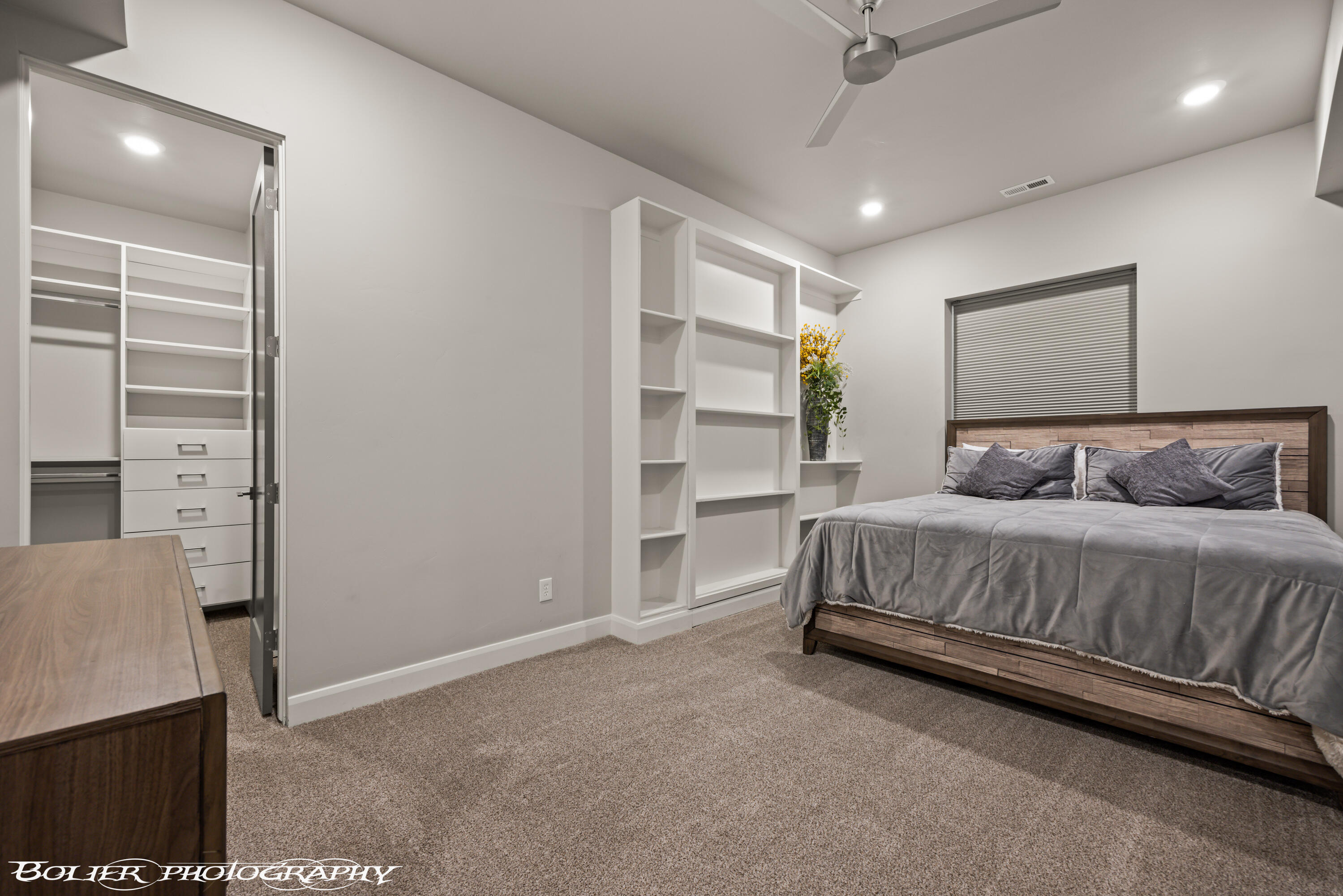 SOUTHGATE VIEWS - Residential