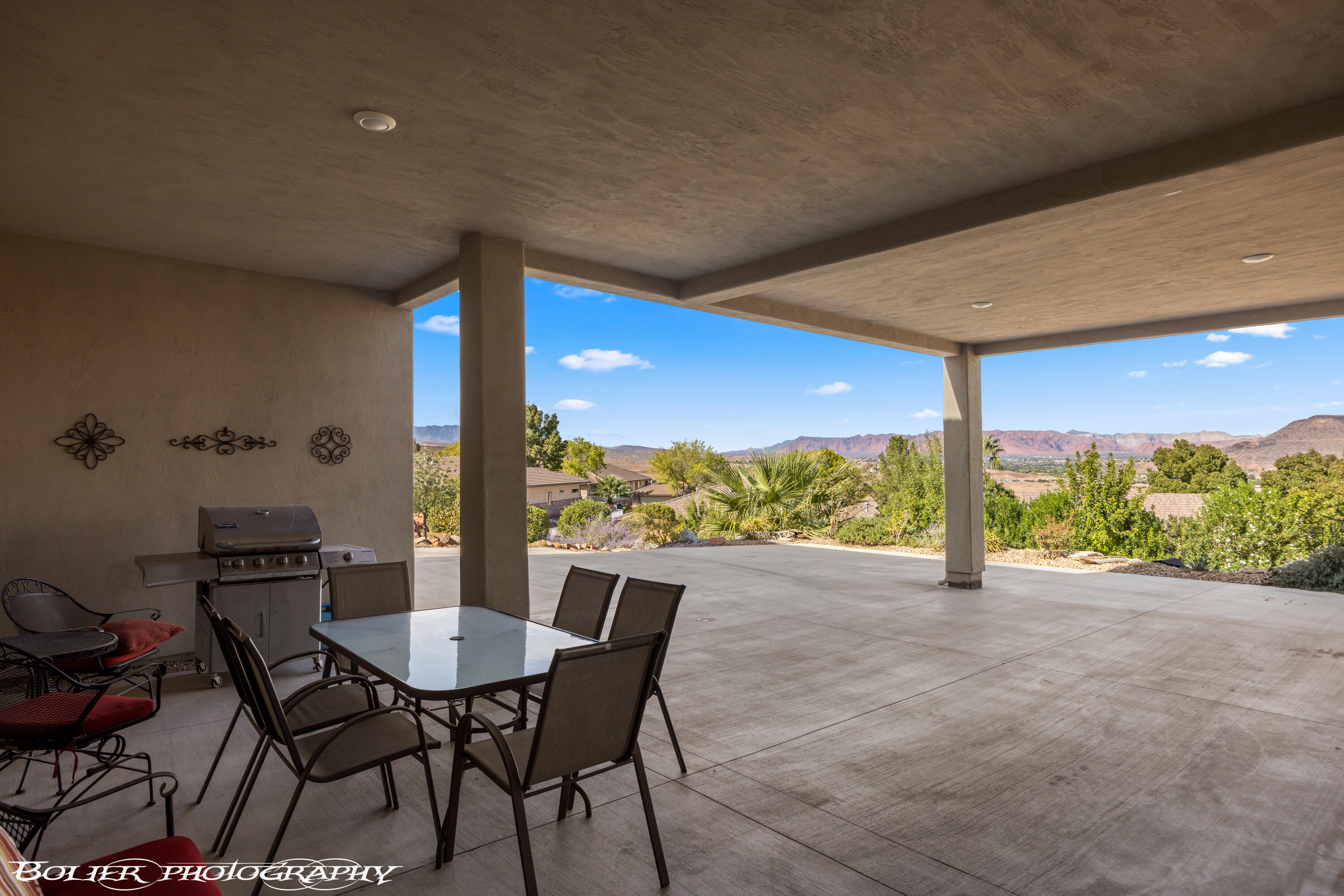 SOUTHGATE VIEWS - Residential