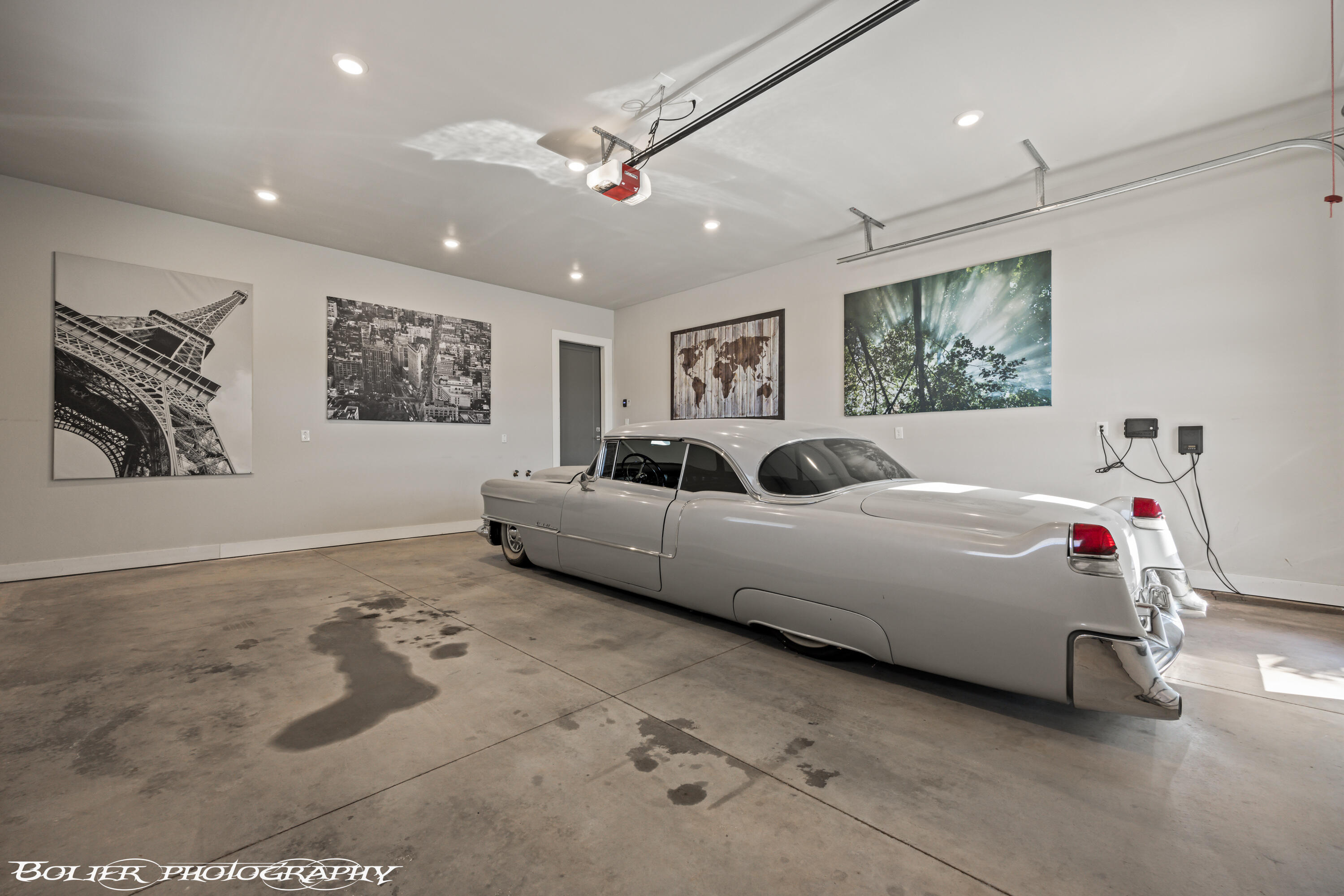 SOUTHGATE VIEWS - Residential