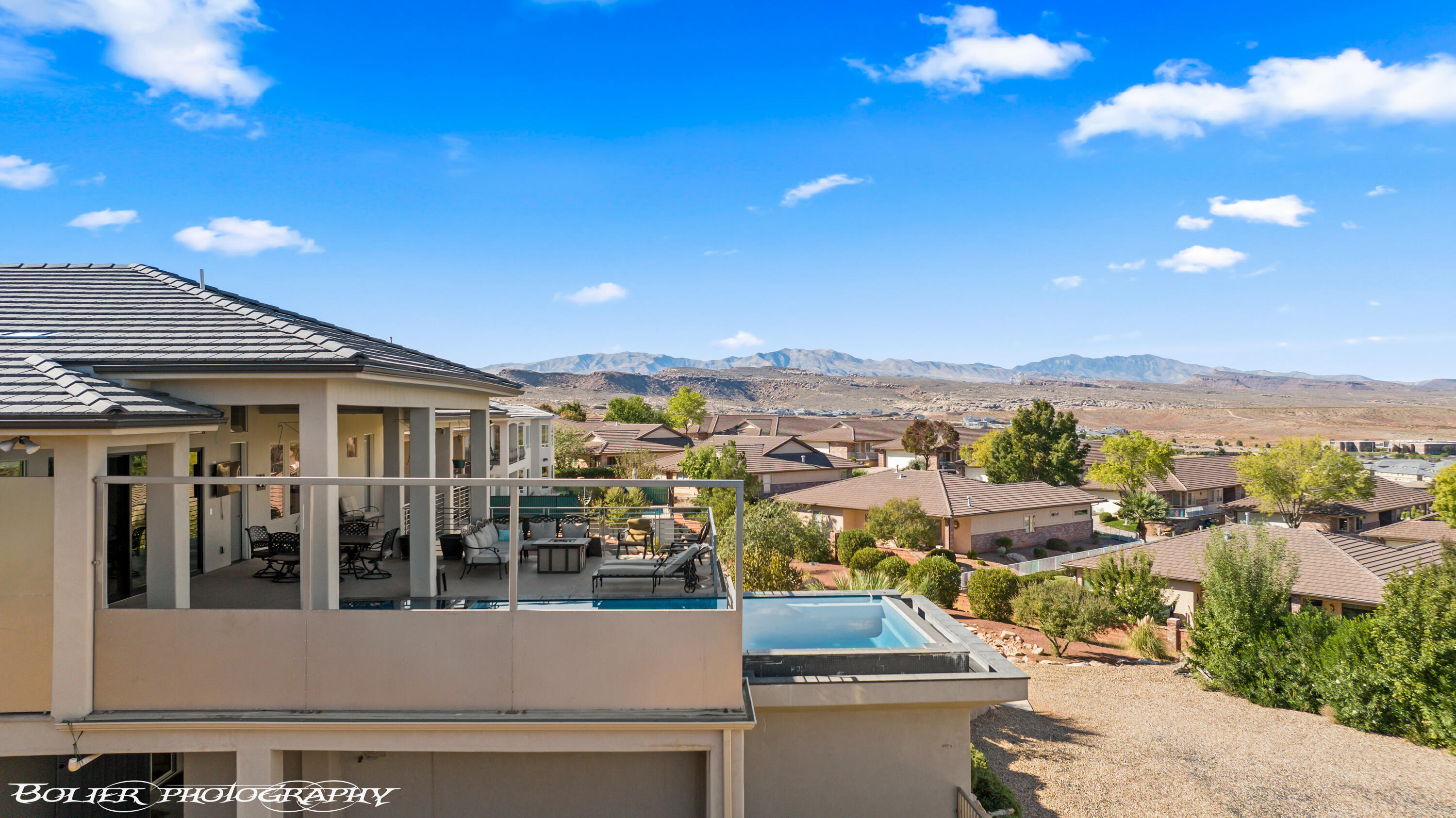 SOUTHGATE VIEWS - Residential