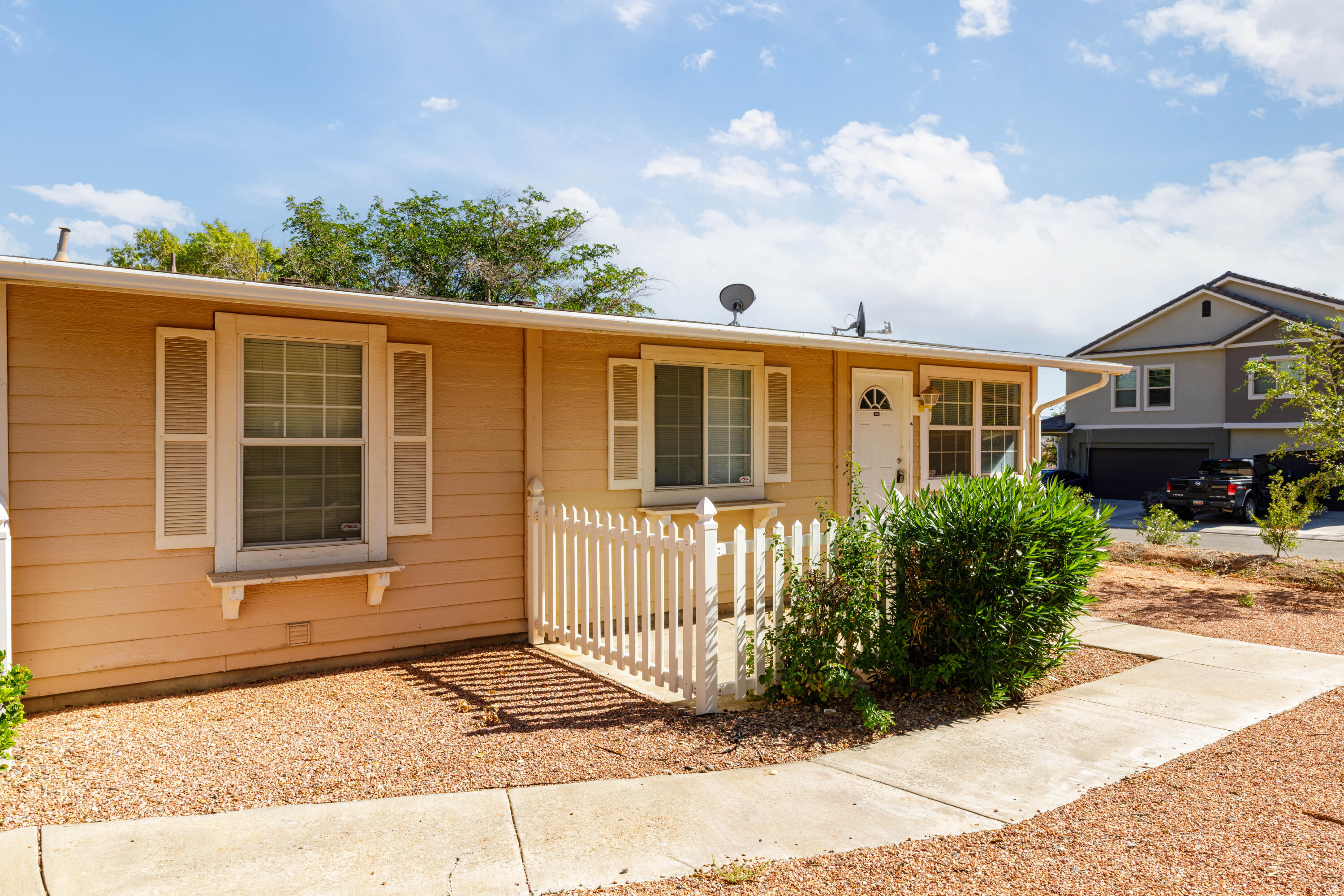 SPRINGTREE GARDENS CONDOS - Residential