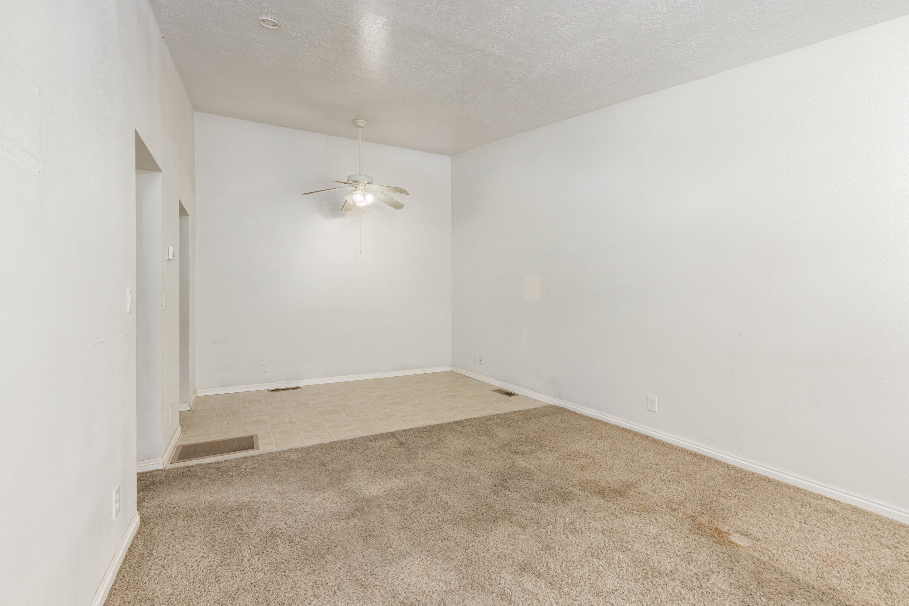 SPRINGTREE GARDENS CONDOS - Residential