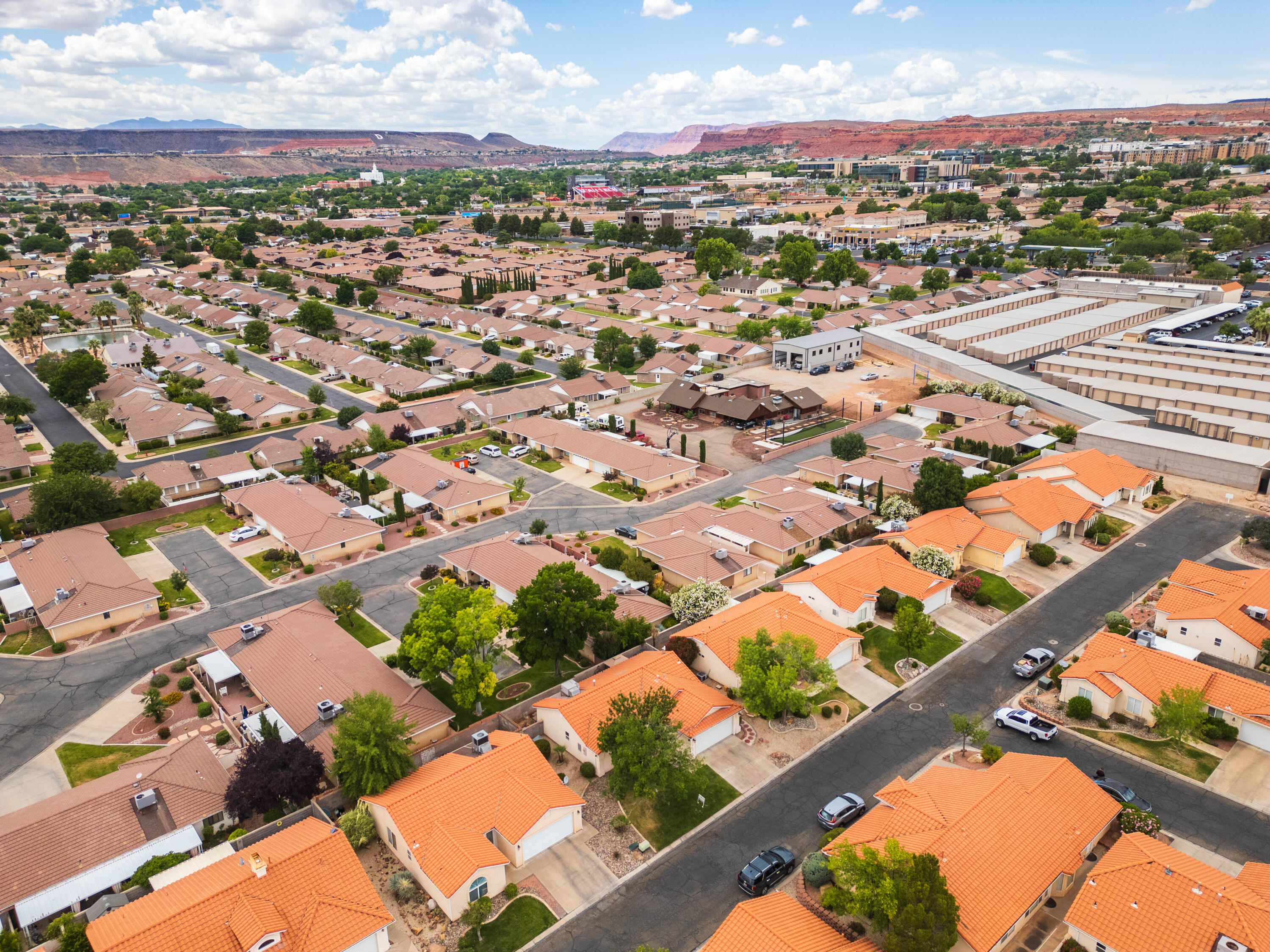 RIVER BREEZE TOWNHOMES - Residential