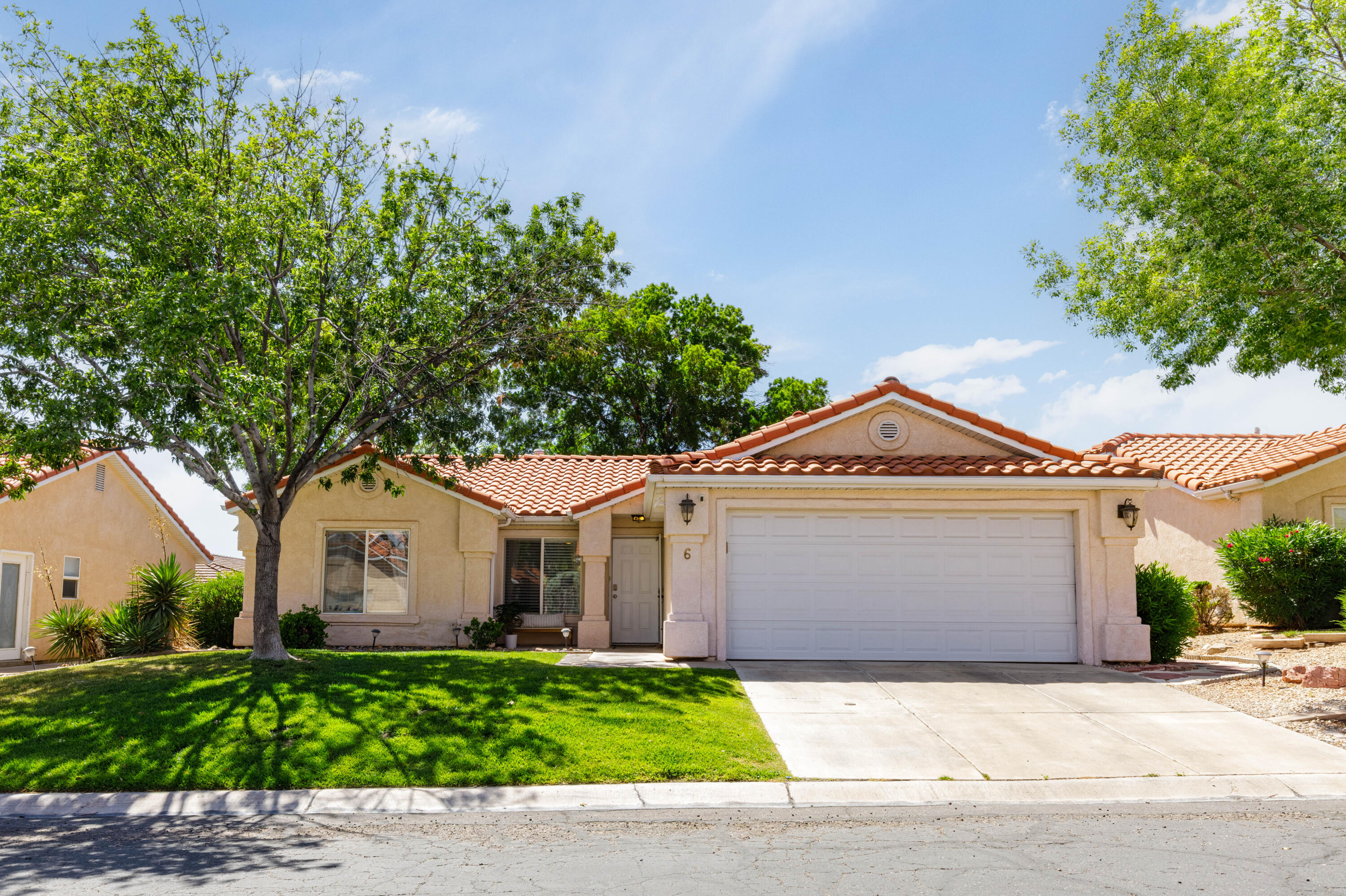 RIVER BREEZE TOWNHOMES - Residential