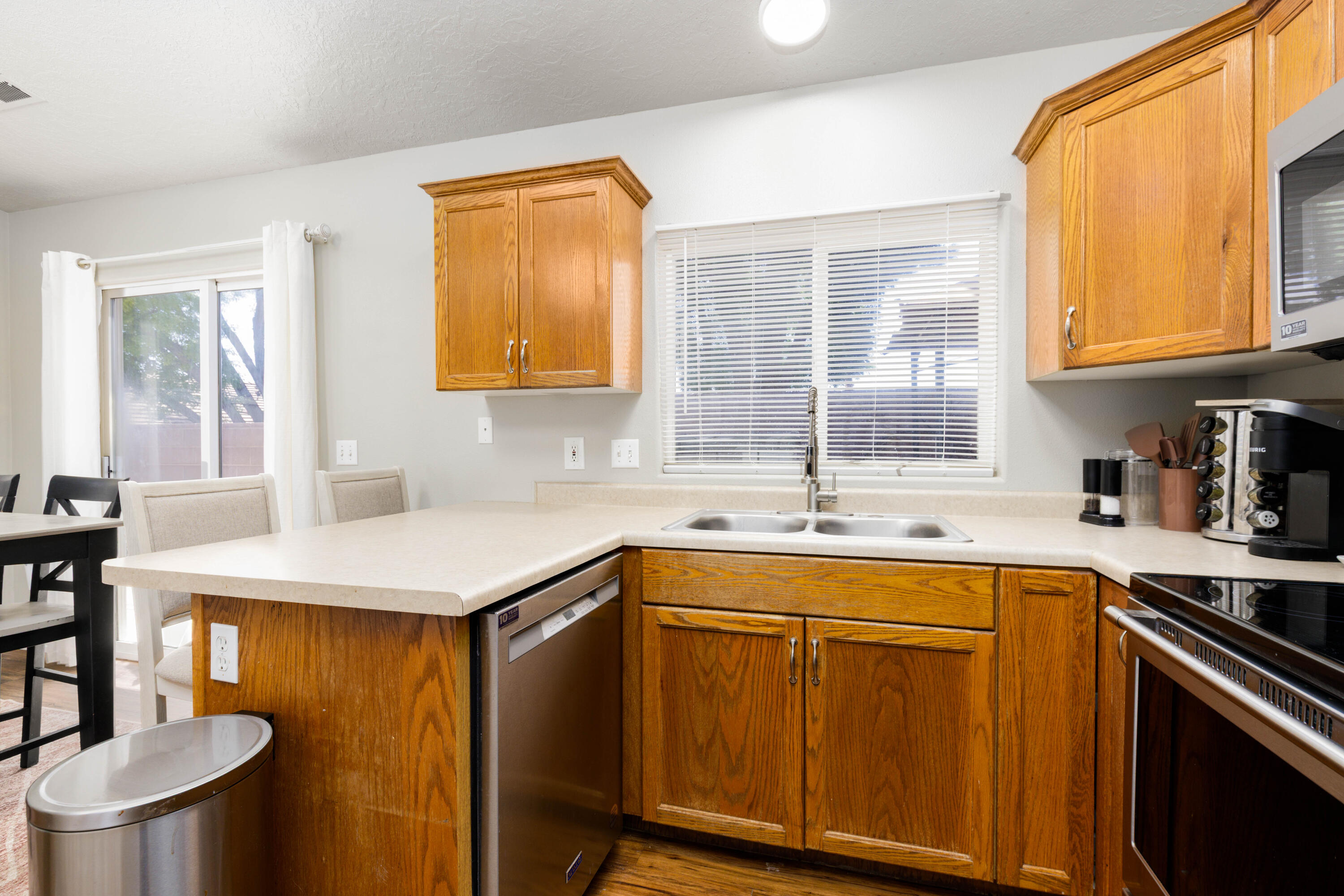 RIVER BREEZE TOWNHOMES - Residential