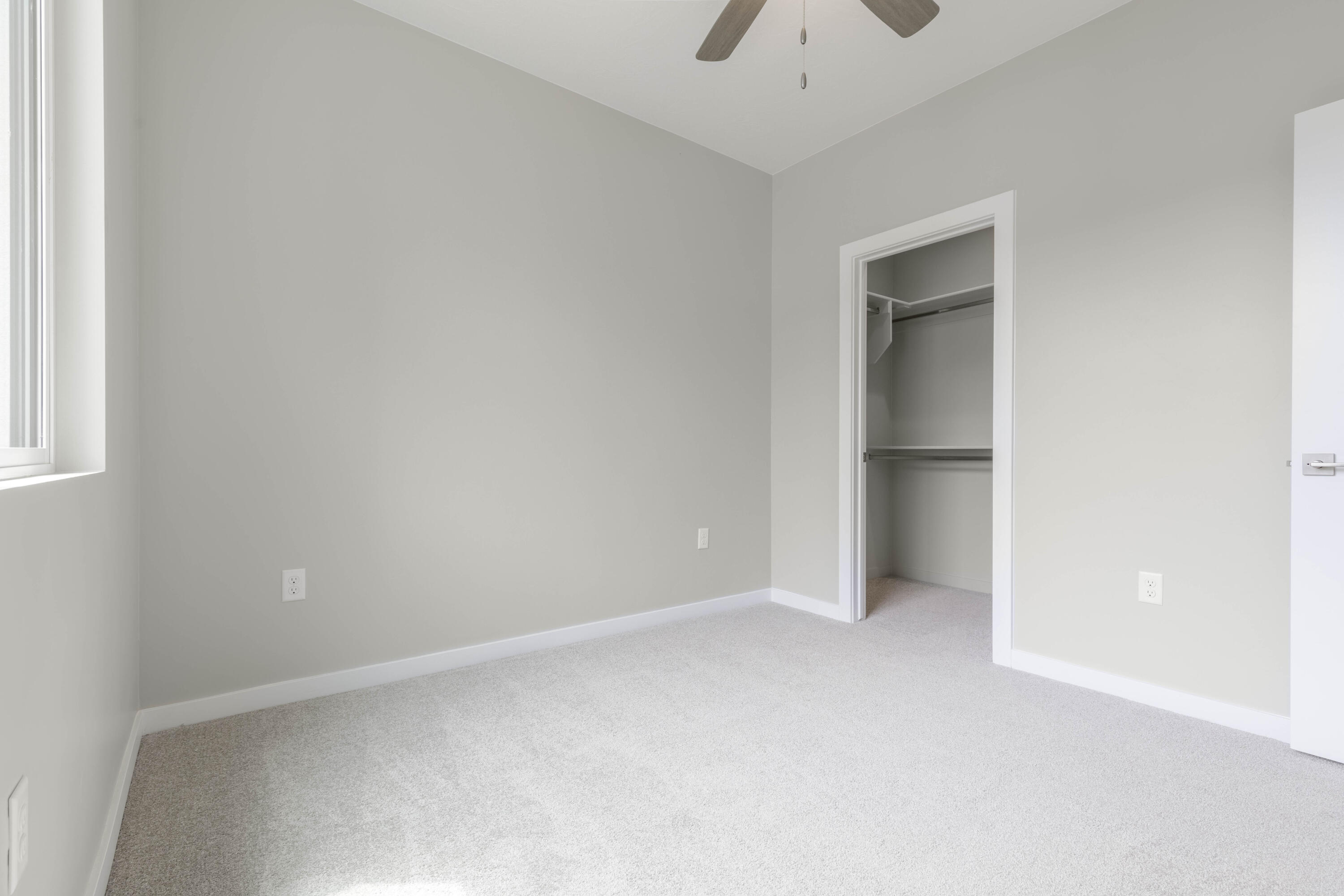 EAGLE POINTE - Residential