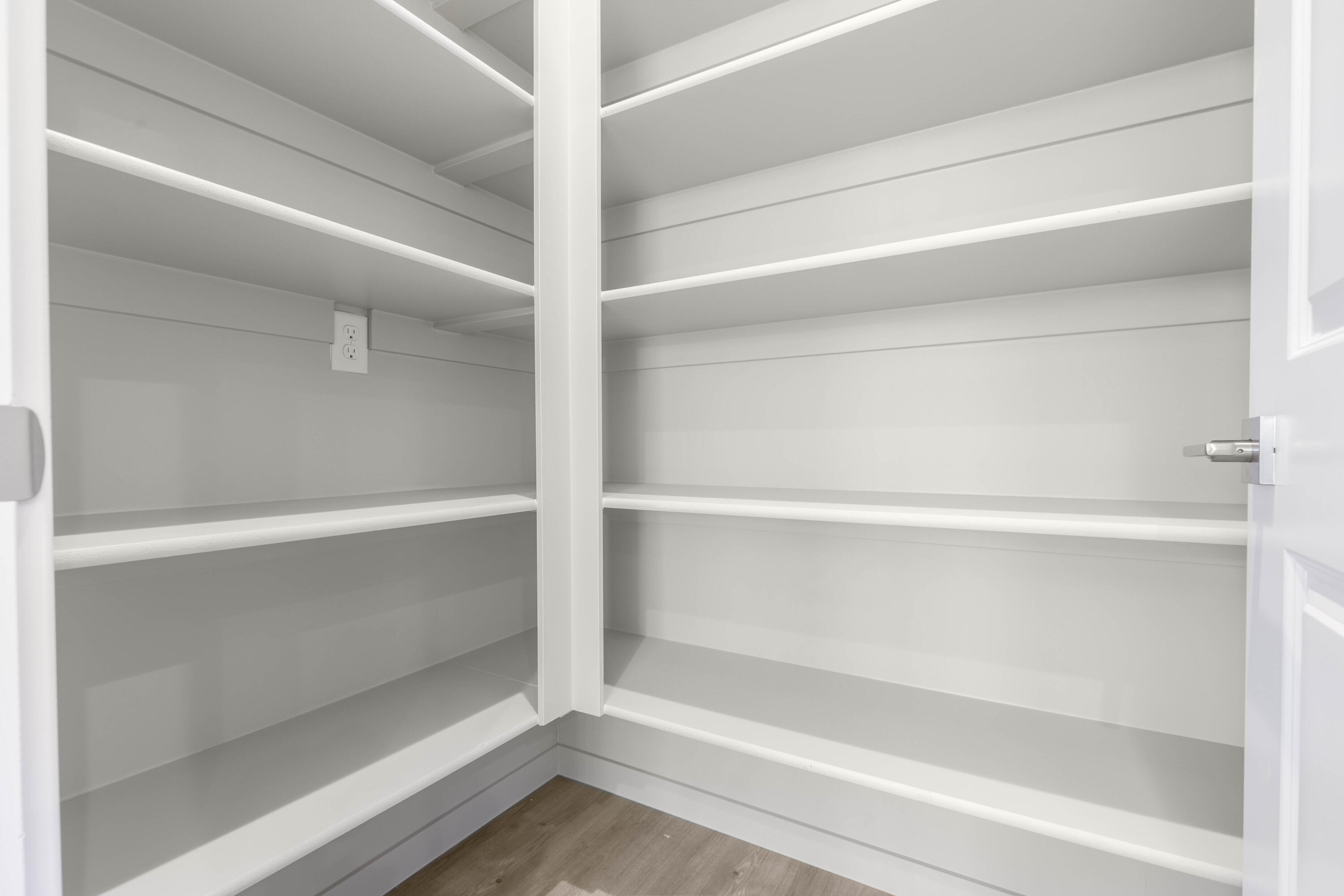 EAGLE POINTE - Residential