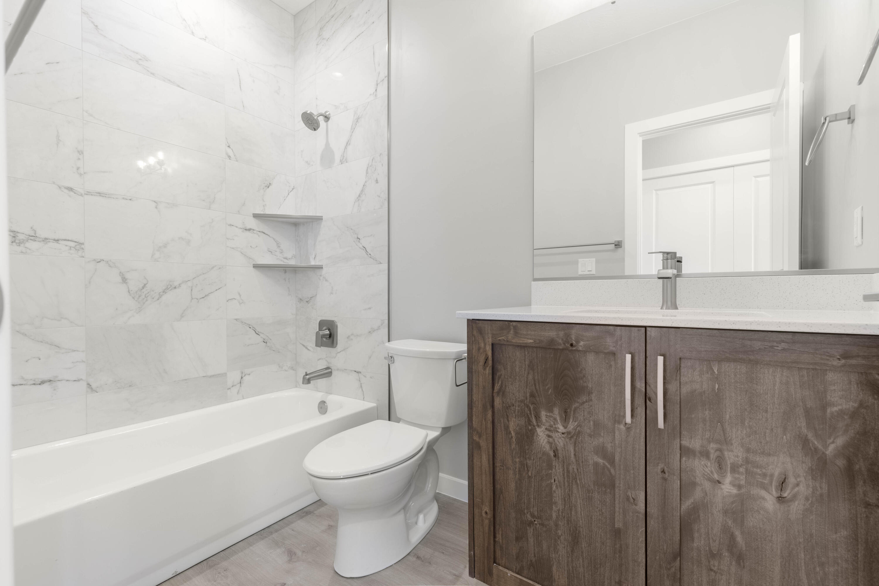 EAGLE POINTE - Residential