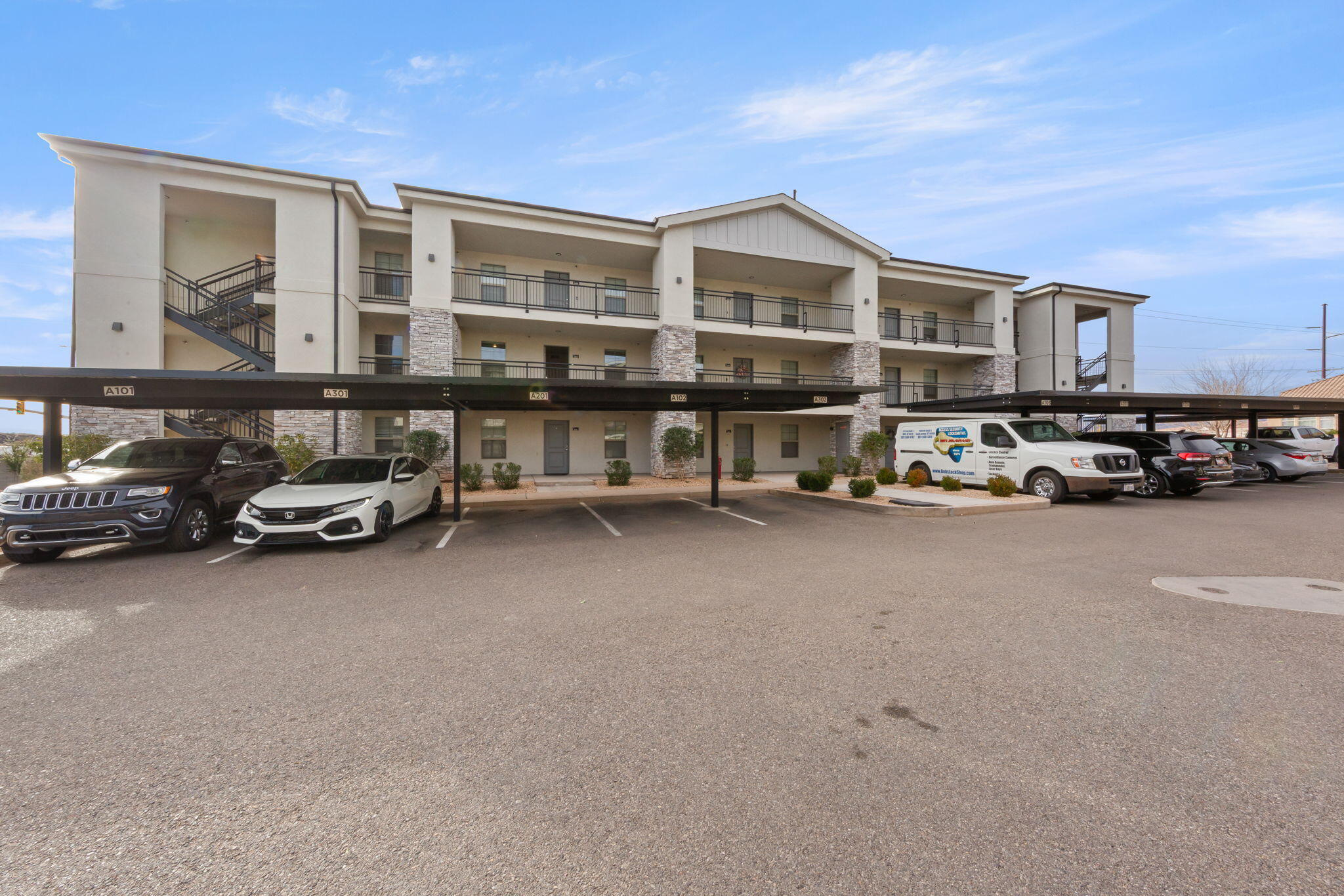 RED VISTA CONDO - Residential